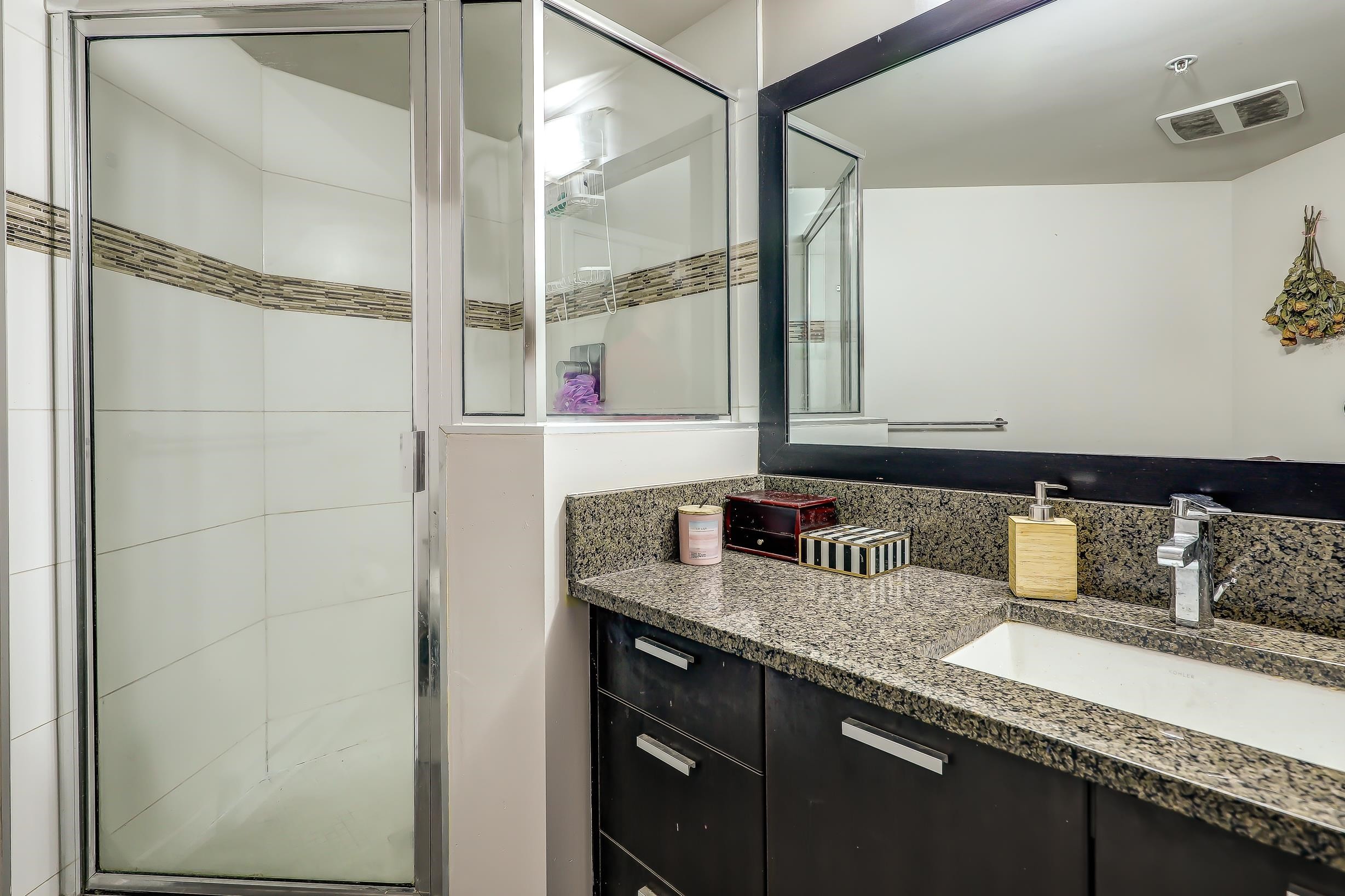 









7511


120

Street, 211,
Delta,




BC
V4C 0C1

