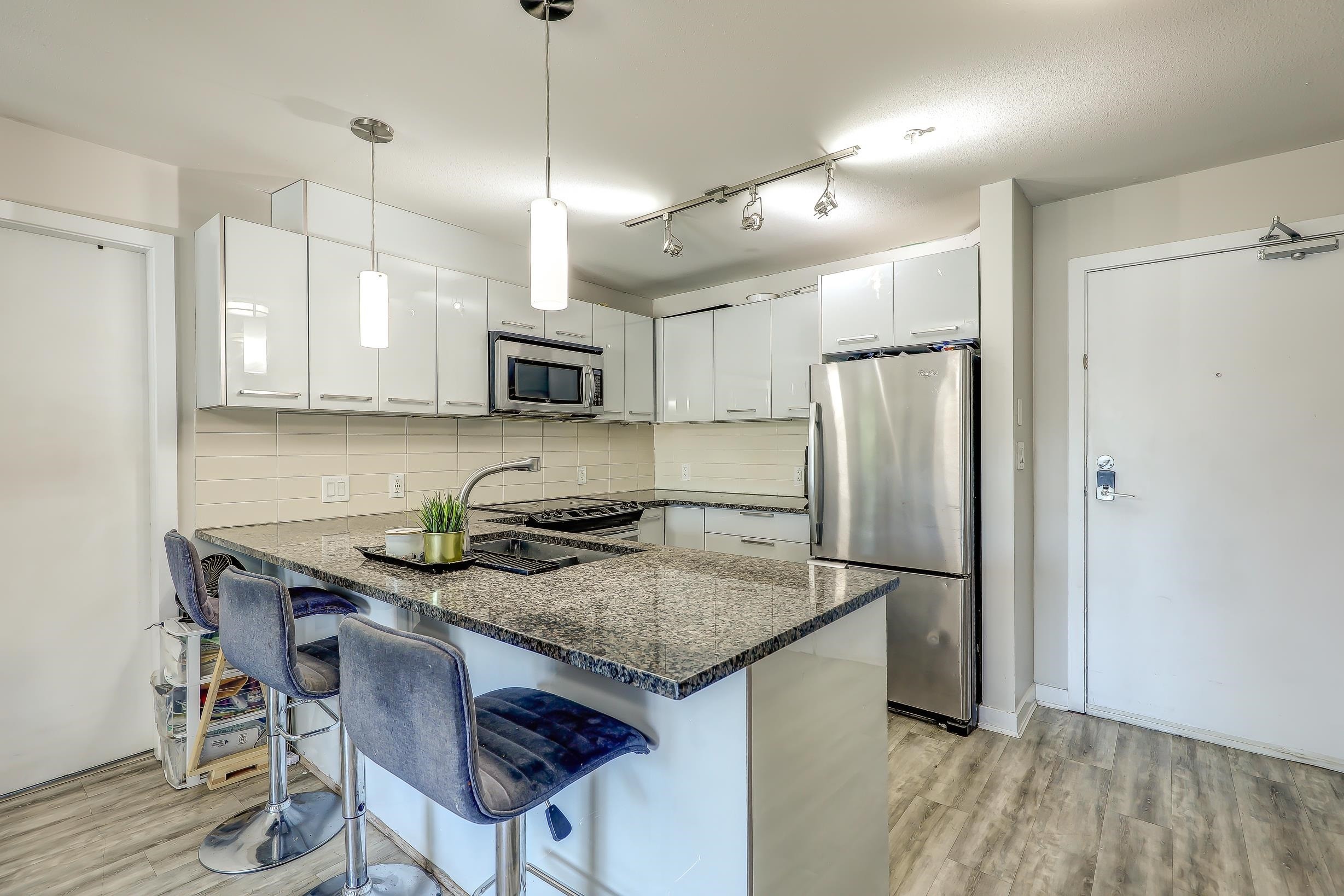 









7511


120

Street, 211,
Delta,




BC
V4C 0C1

