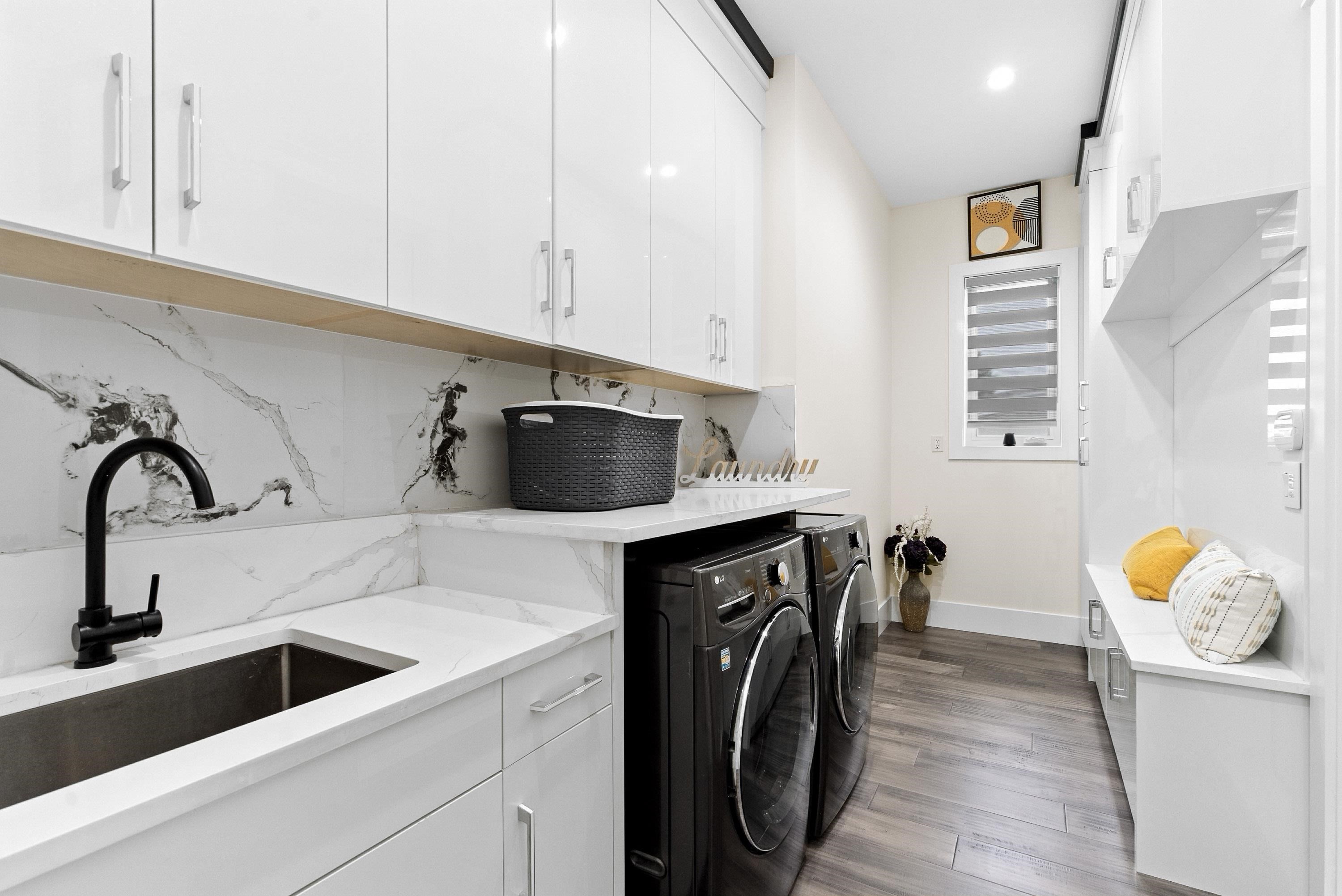 









2245


Beaver

Street,
Abbotsford,




BC
V2T 3C9

