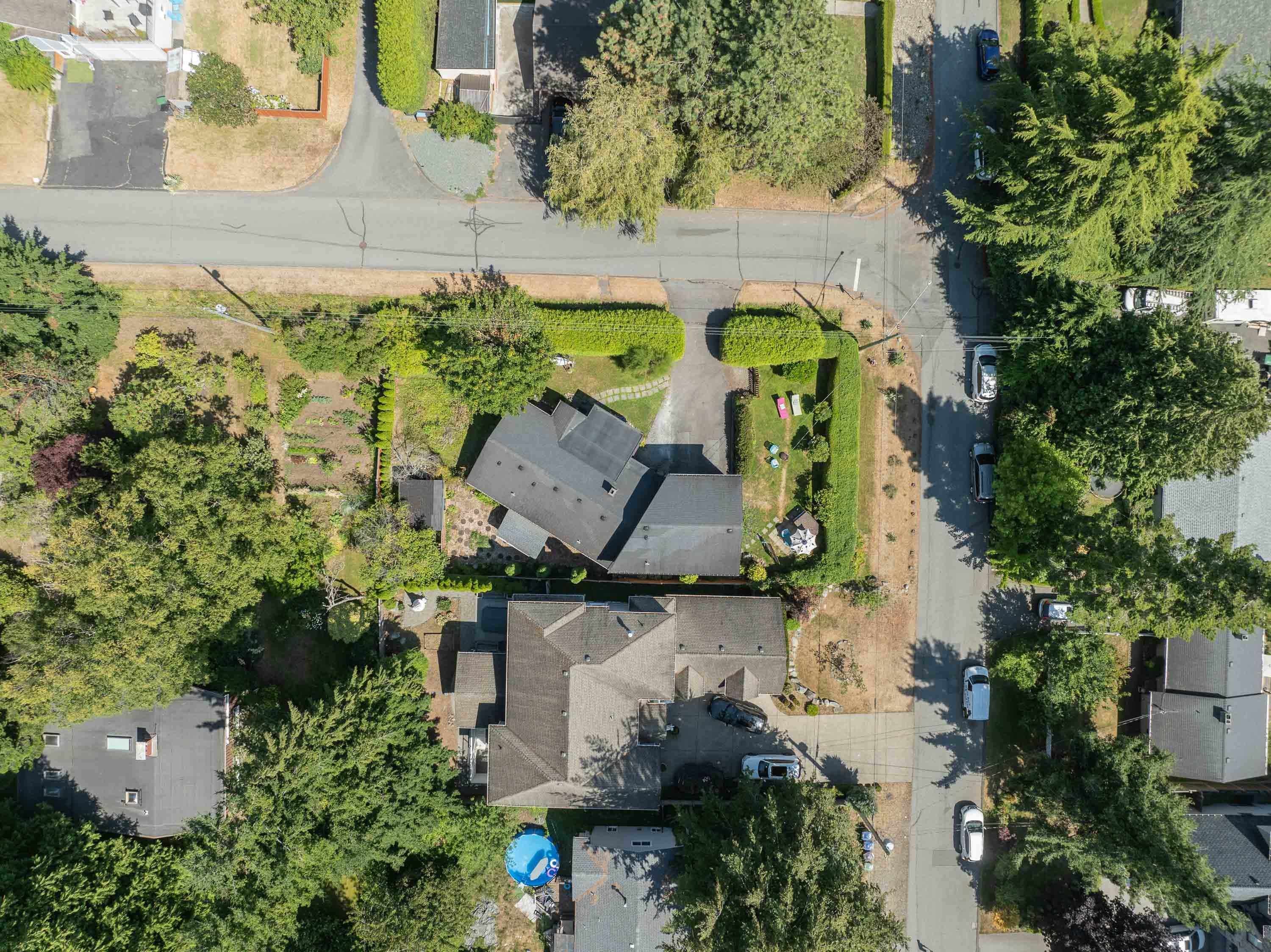 









13195


14

Avenue,
Surrey,




BC
V4A 1G6

