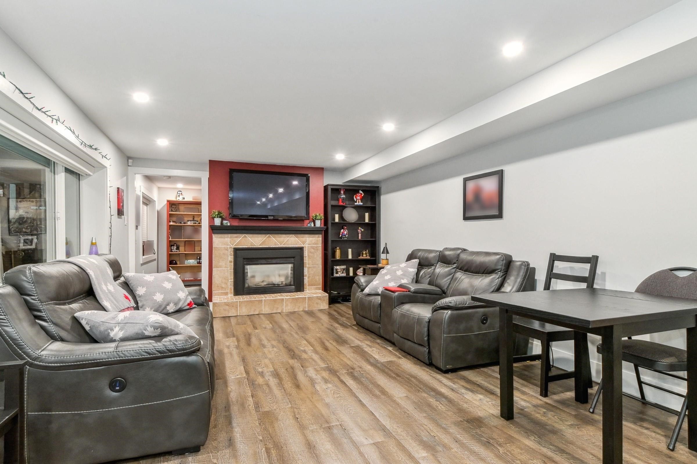 









2739


Sheffield

Way,
Abbotsford,




BC
V2S 4B7

