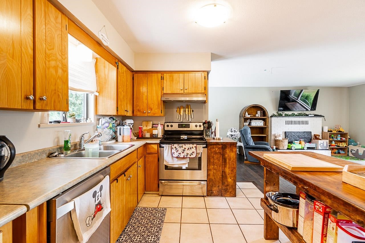









2224


Mouldstade

Road,
Abbotsford,




BC
V2S 3X4

