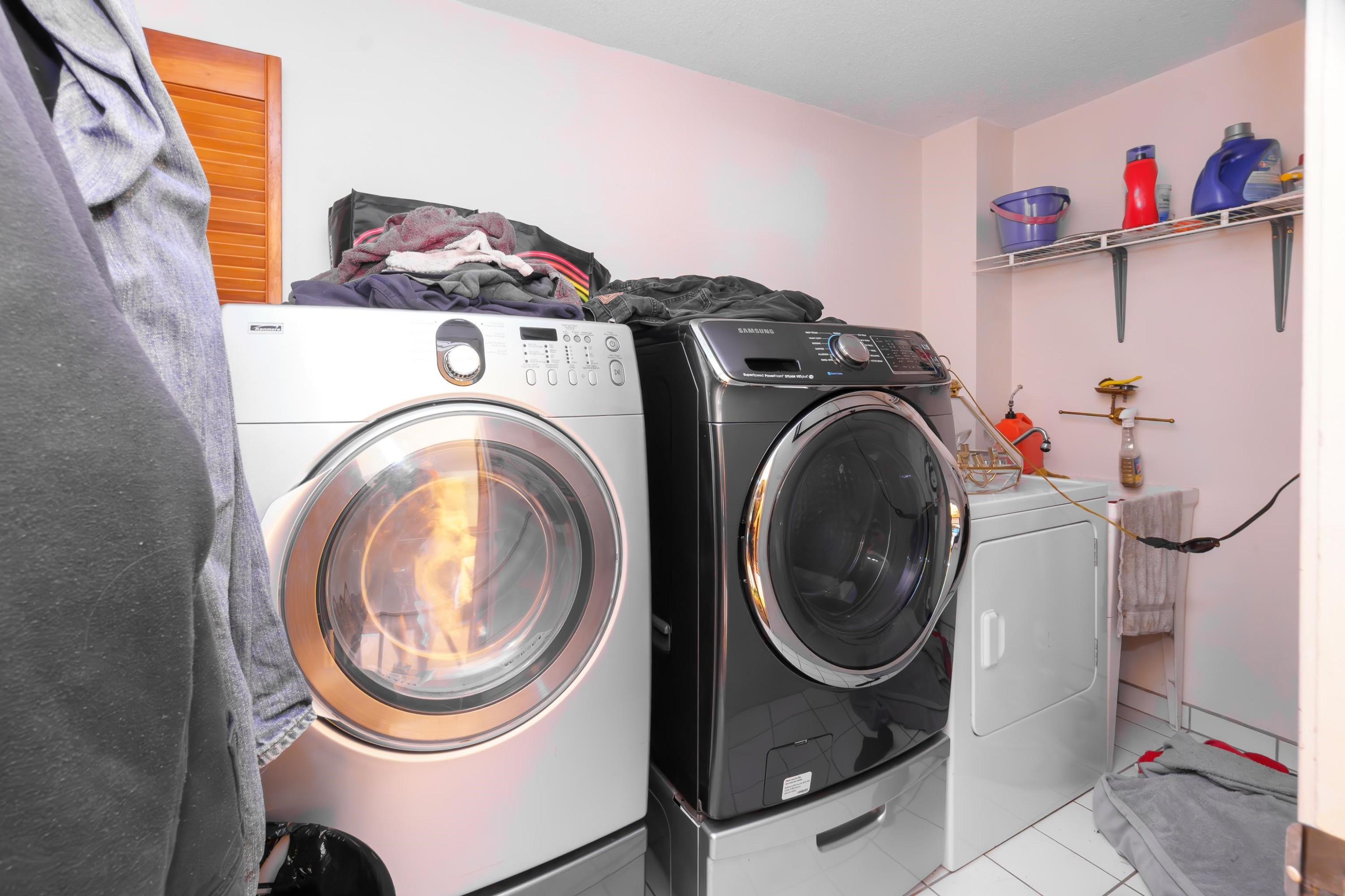 









8086


Cedar

Street,
Mission,




BC
V2V 3N3

