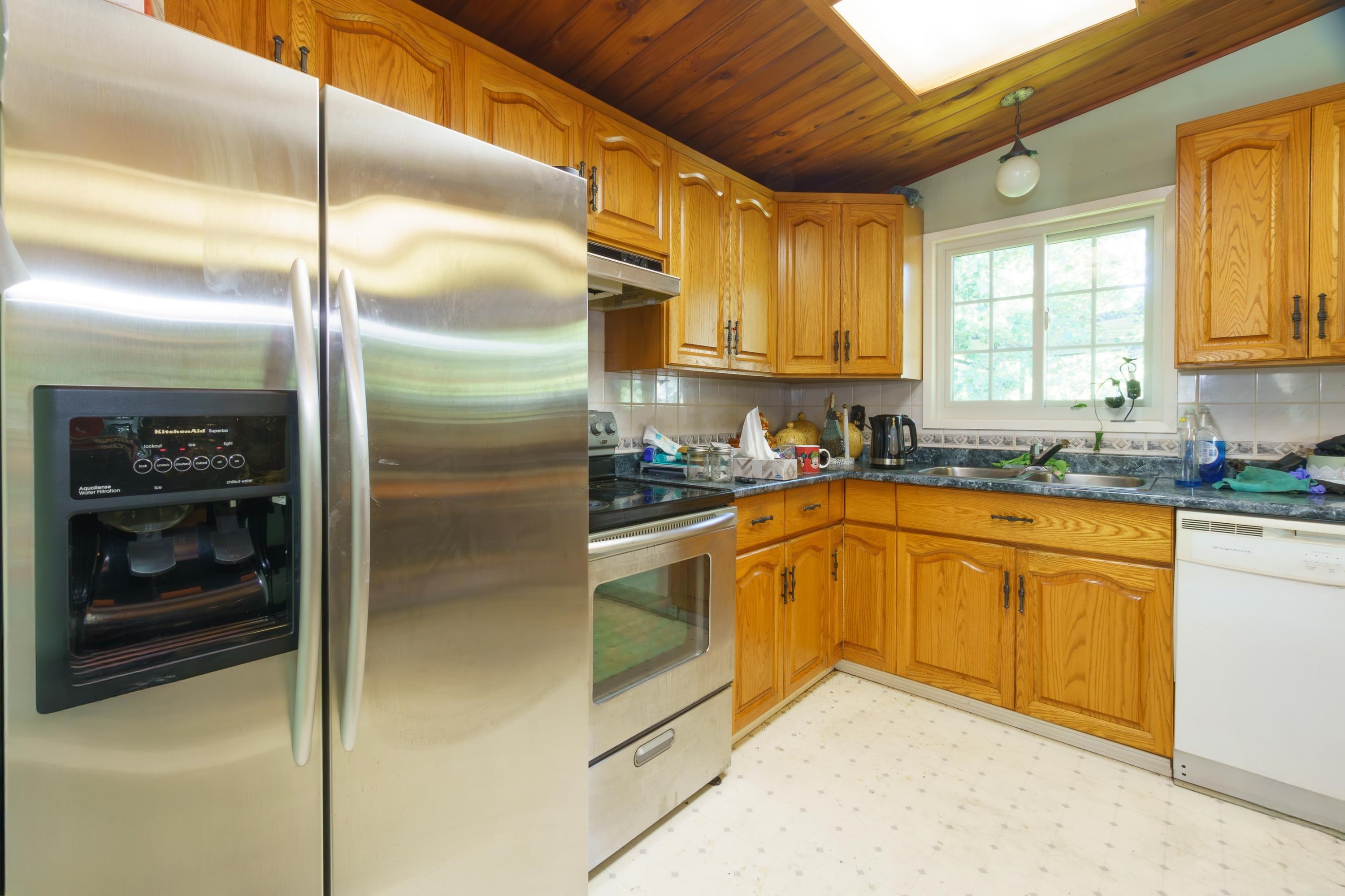 









8086


Cedar

Street,
Mission,




BC
V2V 3N3

