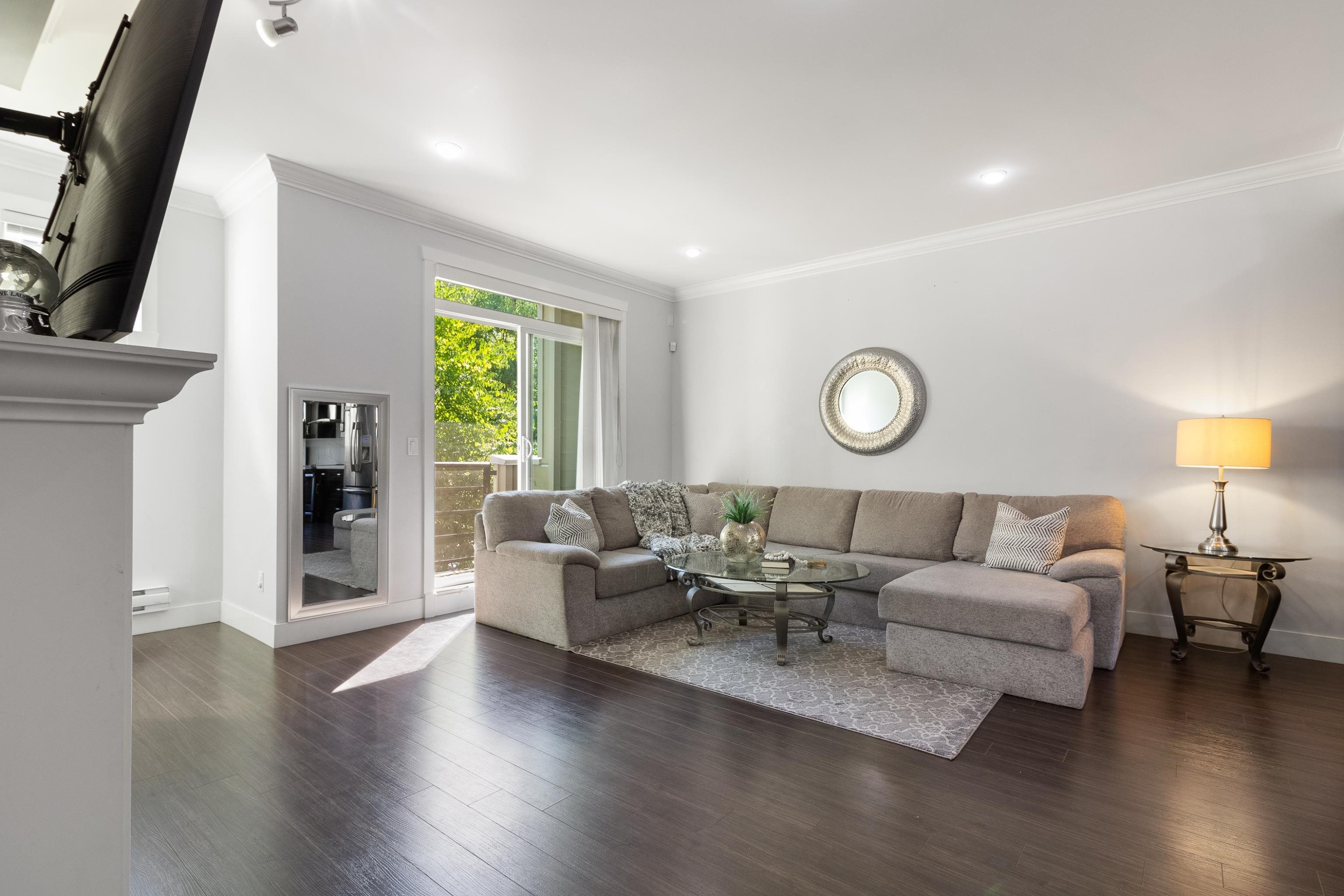 









14285


64

Avenue, 10,
Surrey,




BC
V3W 1Z2

