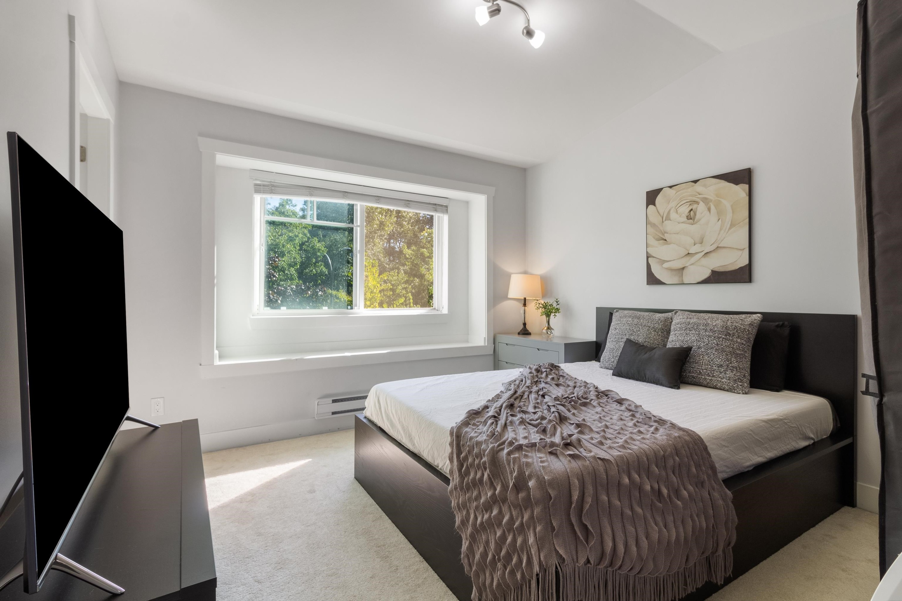 









14285


64

Avenue, 10,
Surrey,




BC
V3W 1Z2

