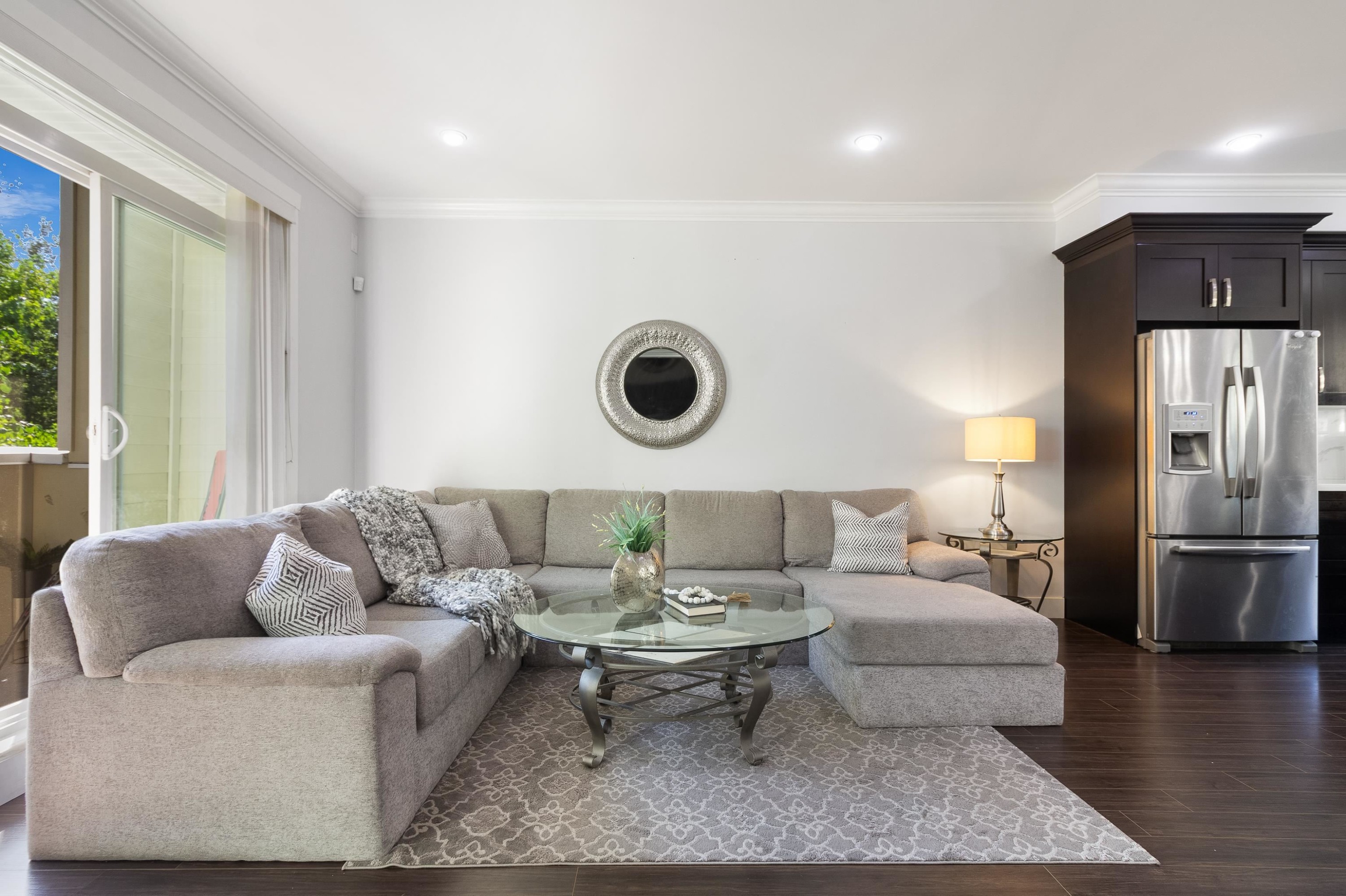 









14285


64

Avenue, 10,
Surrey,




BC
V3W 1Z2

