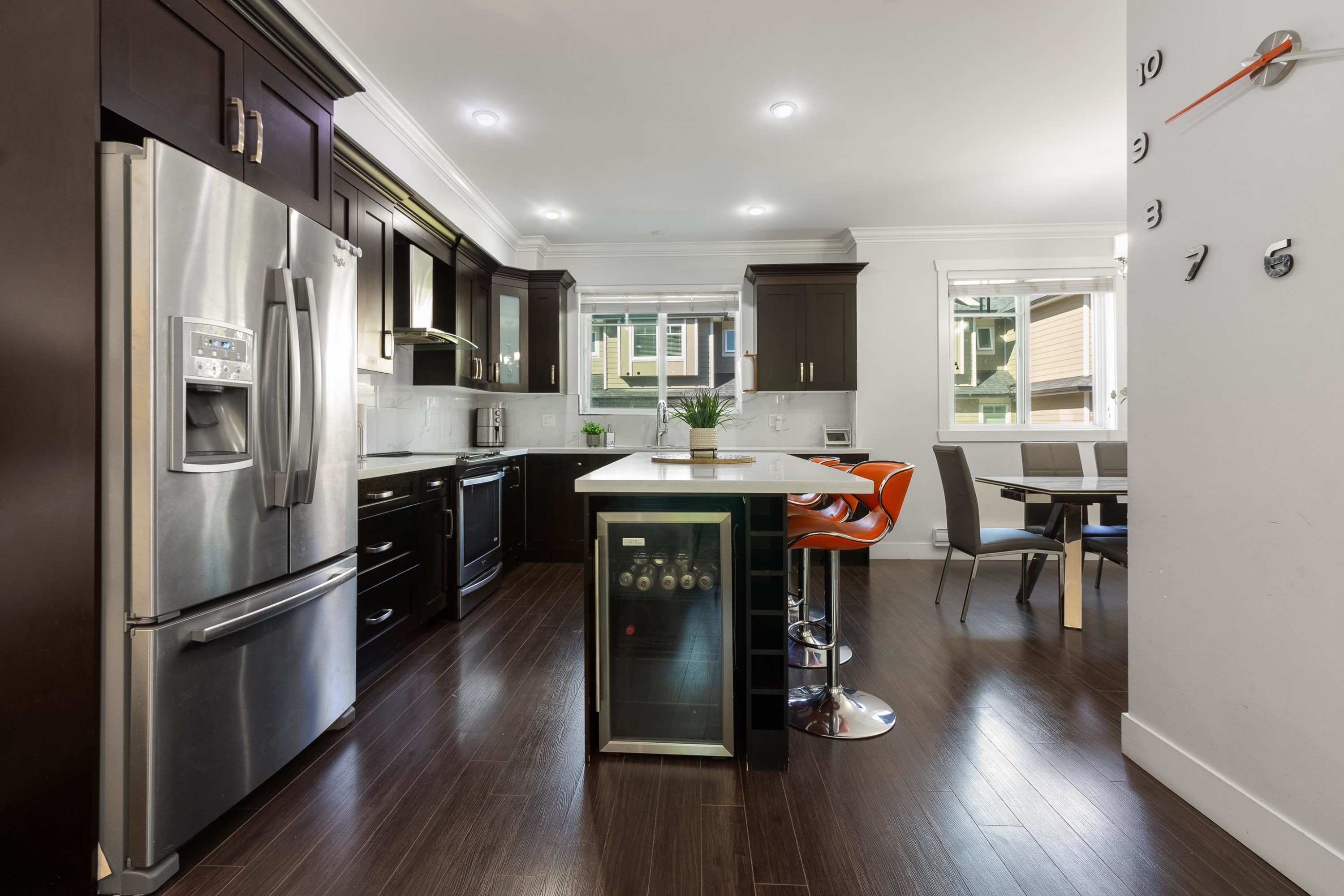 









14285


64

Avenue, 10,
Surrey,




BC
V3W 1Z2

