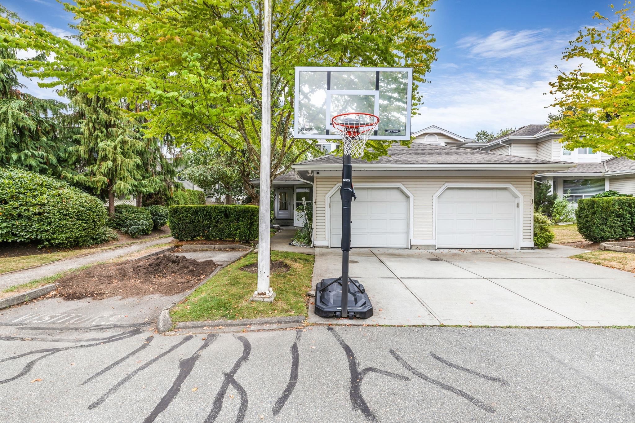 









6478


121

Street, 17,
Surrey,




BC
V3W 0Y5

