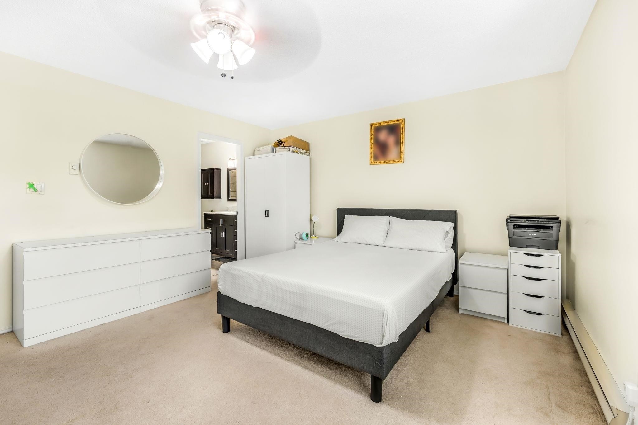 









6478


121

Street, 17,
Surrey,




BC
V3W 0Y5

