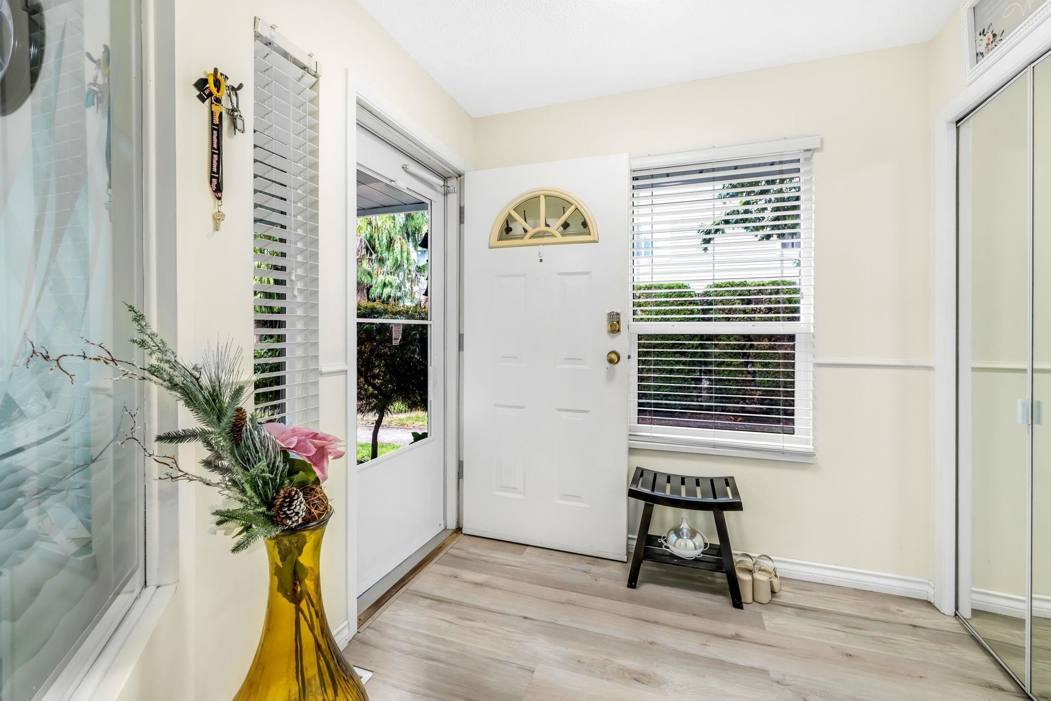 









6478


121

Street, 17,
Surrey,




BC
V3W 0Y5

