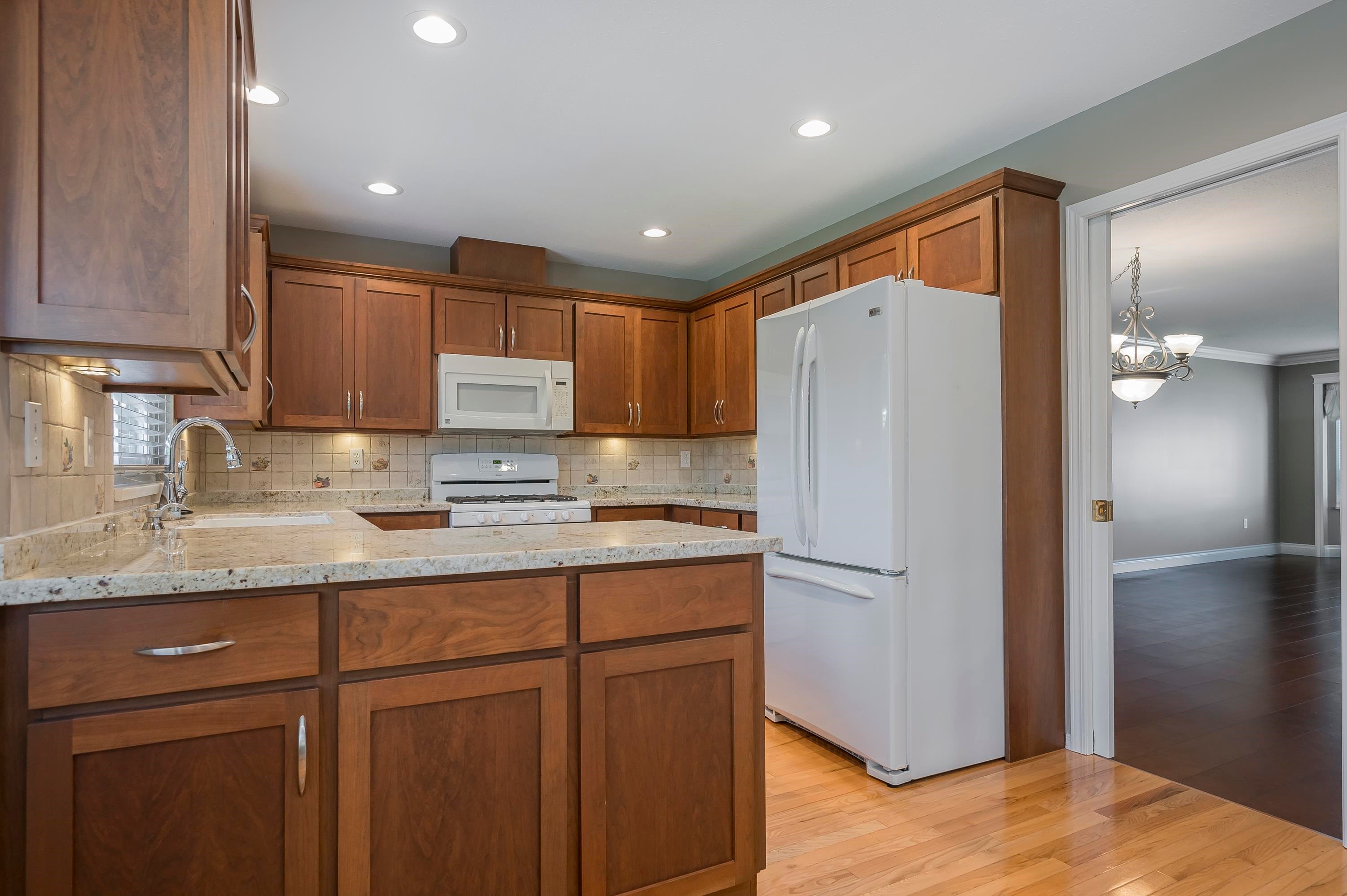 









3470


Chase

Street,
Abbotsford,




BC
V2T 5A9

