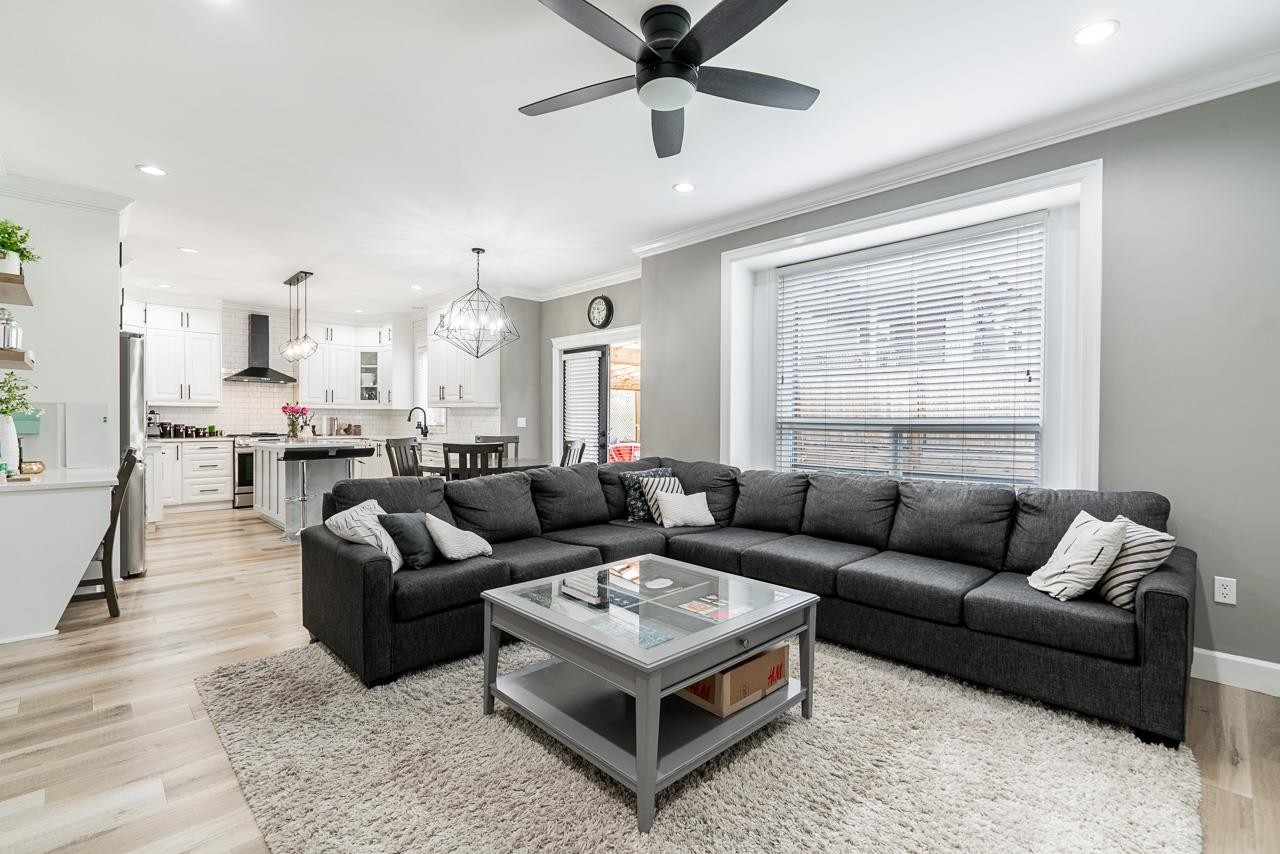 









7077


149a

Street,
Surrey,




BC
V3S 1K2

