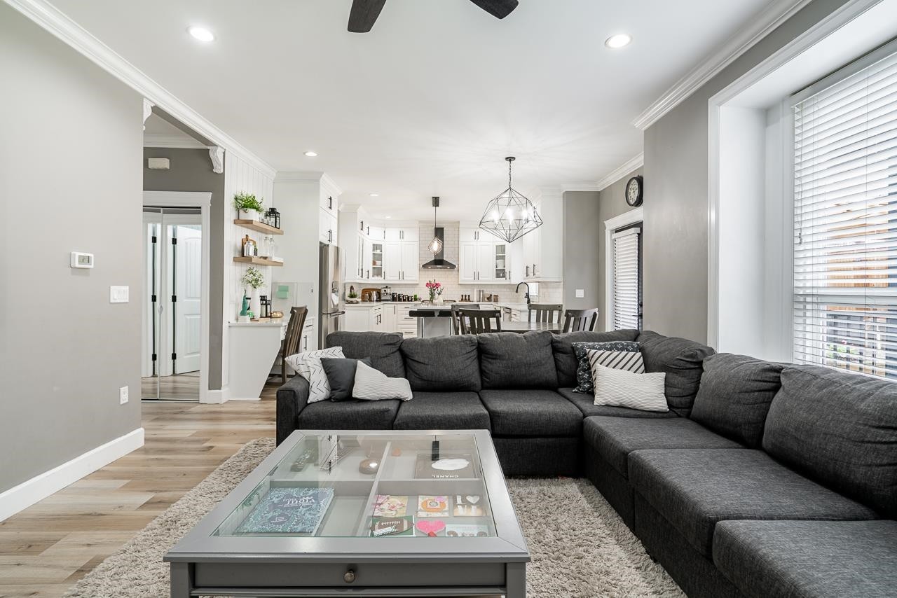 









7077


149a

Street,
Surrey,




BC
V3S 1K2

