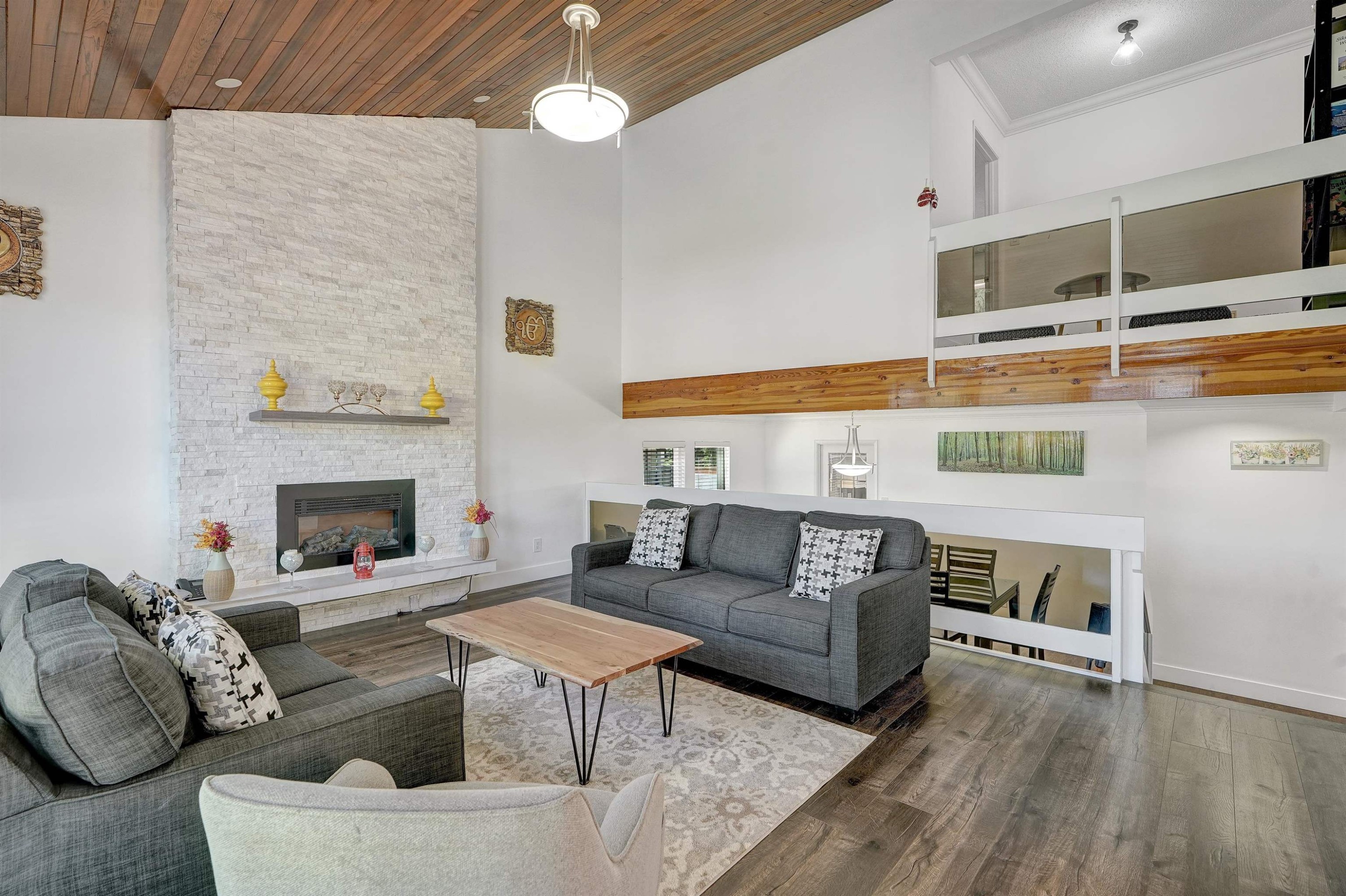 









6875


Rockford

Place,
Delta,




BC
V4E 2S5

