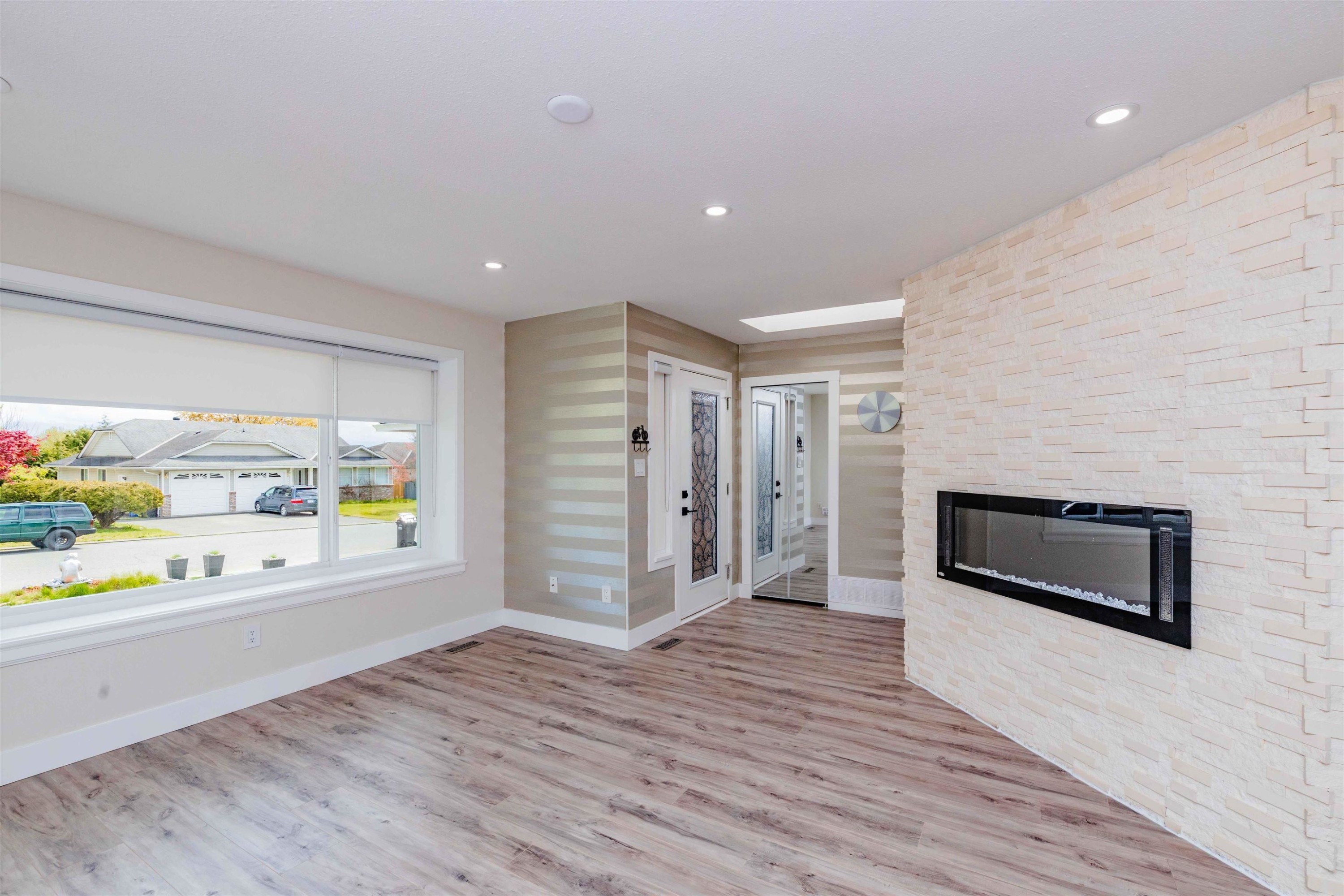 









3097


Goldfinch

Street,
Abbotsford,




BC
V2T 5J4

