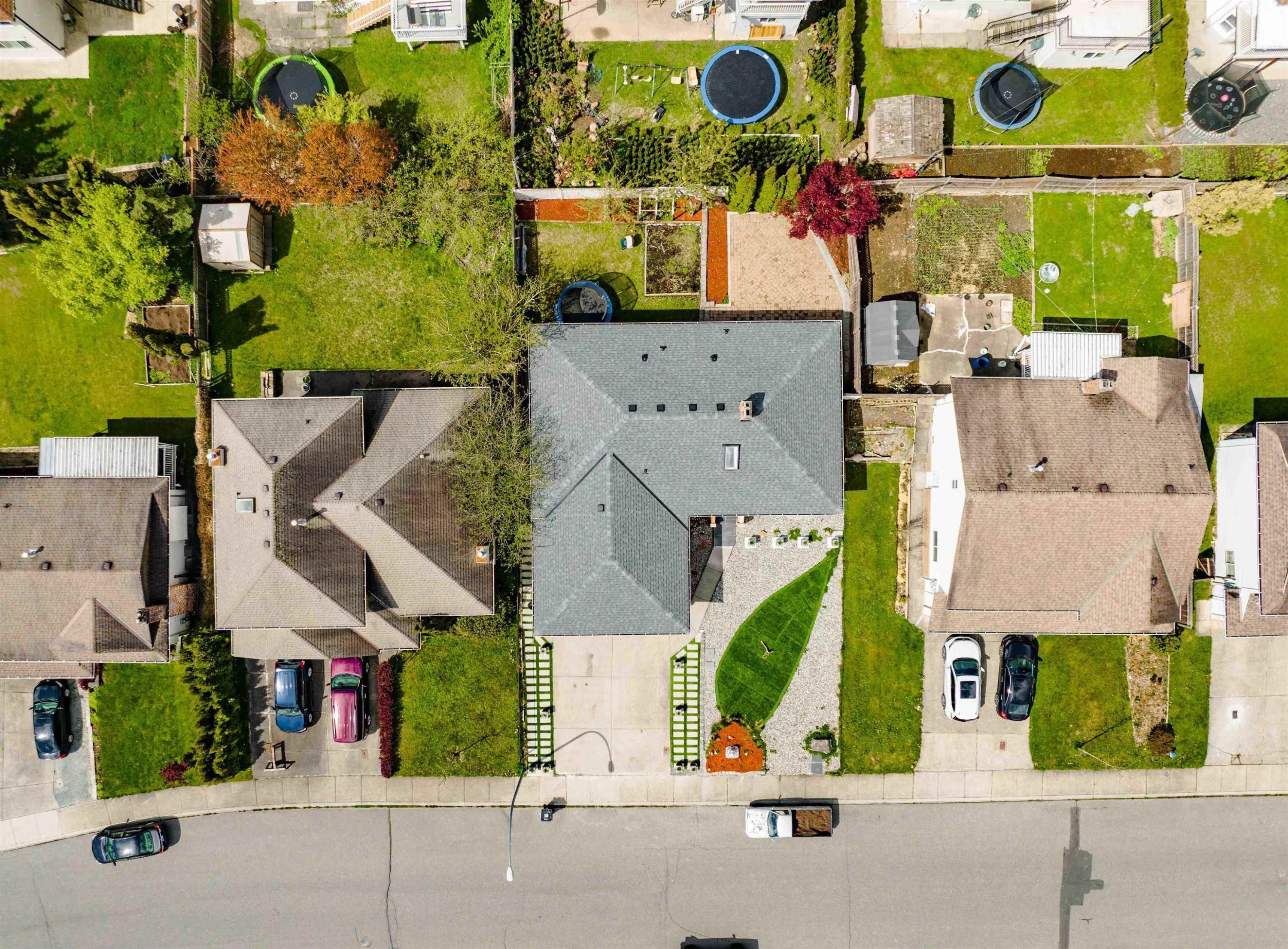 









3097


Goldfinch

Street,
Abbotsford,




BC
V2T 5J4

