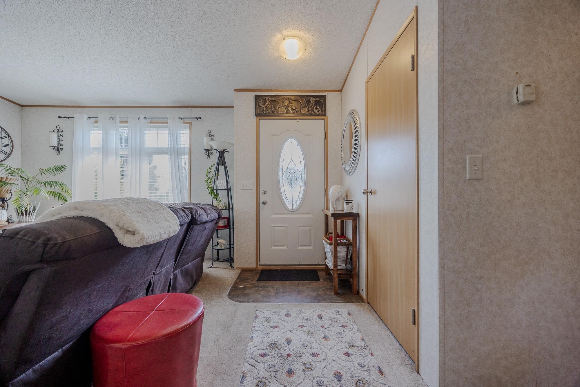 









8220


King George

Boulevard, 19,
Surrey,




BC
V3W 6E1

