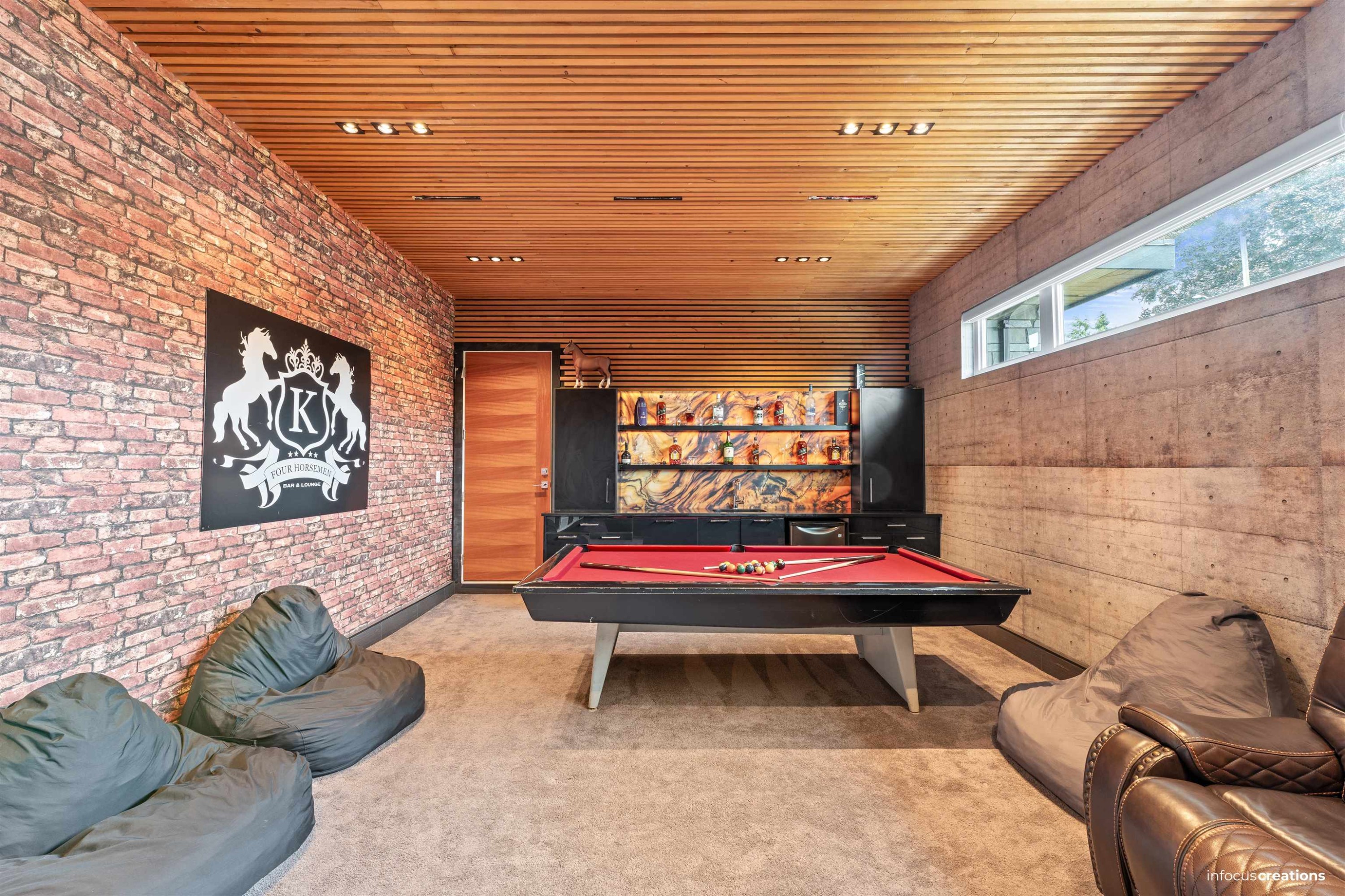 









10078


Mary

Drive,
Surrey,




BC
V3V 3B7

