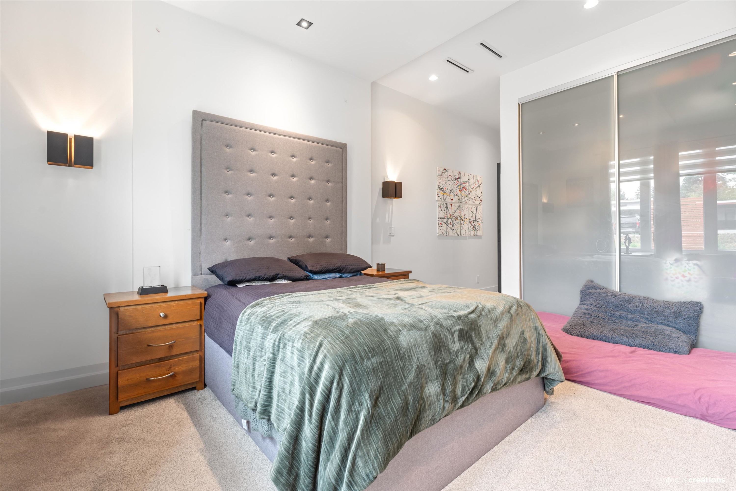 









10078


Mary

Drive,
Surrey,




BC
V3V 3B7

