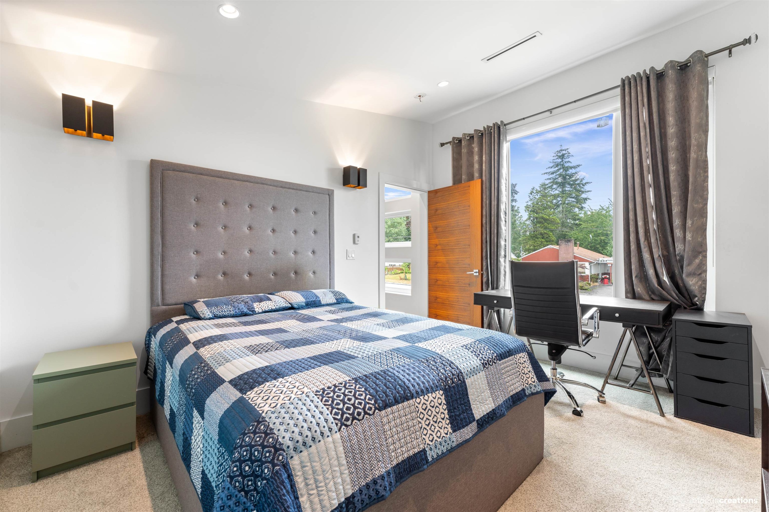 









10078


Mary

Drive,
Surrey,




BC
V3V 3B7

