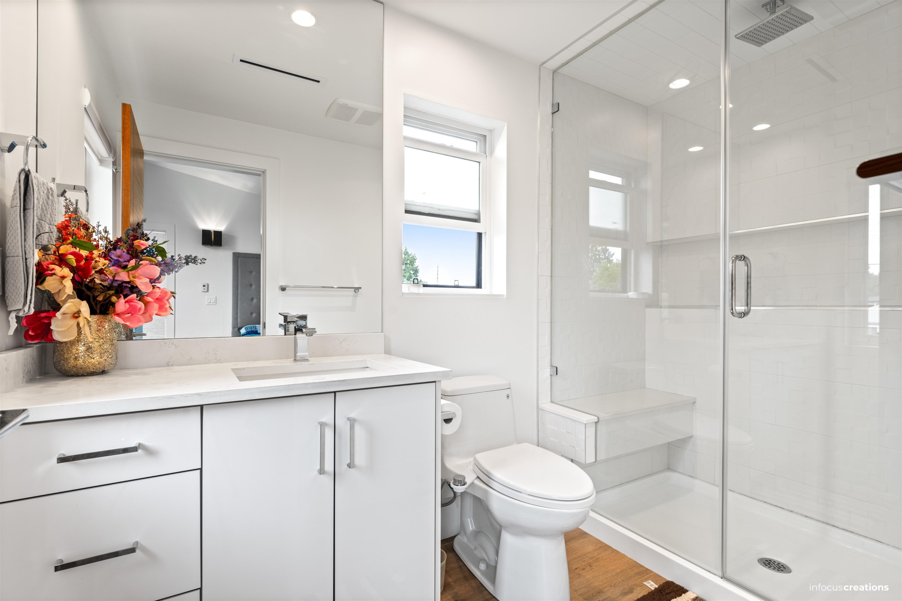 









10078


Mary

Drive,
Surrey,




BC
V3V 3B7

