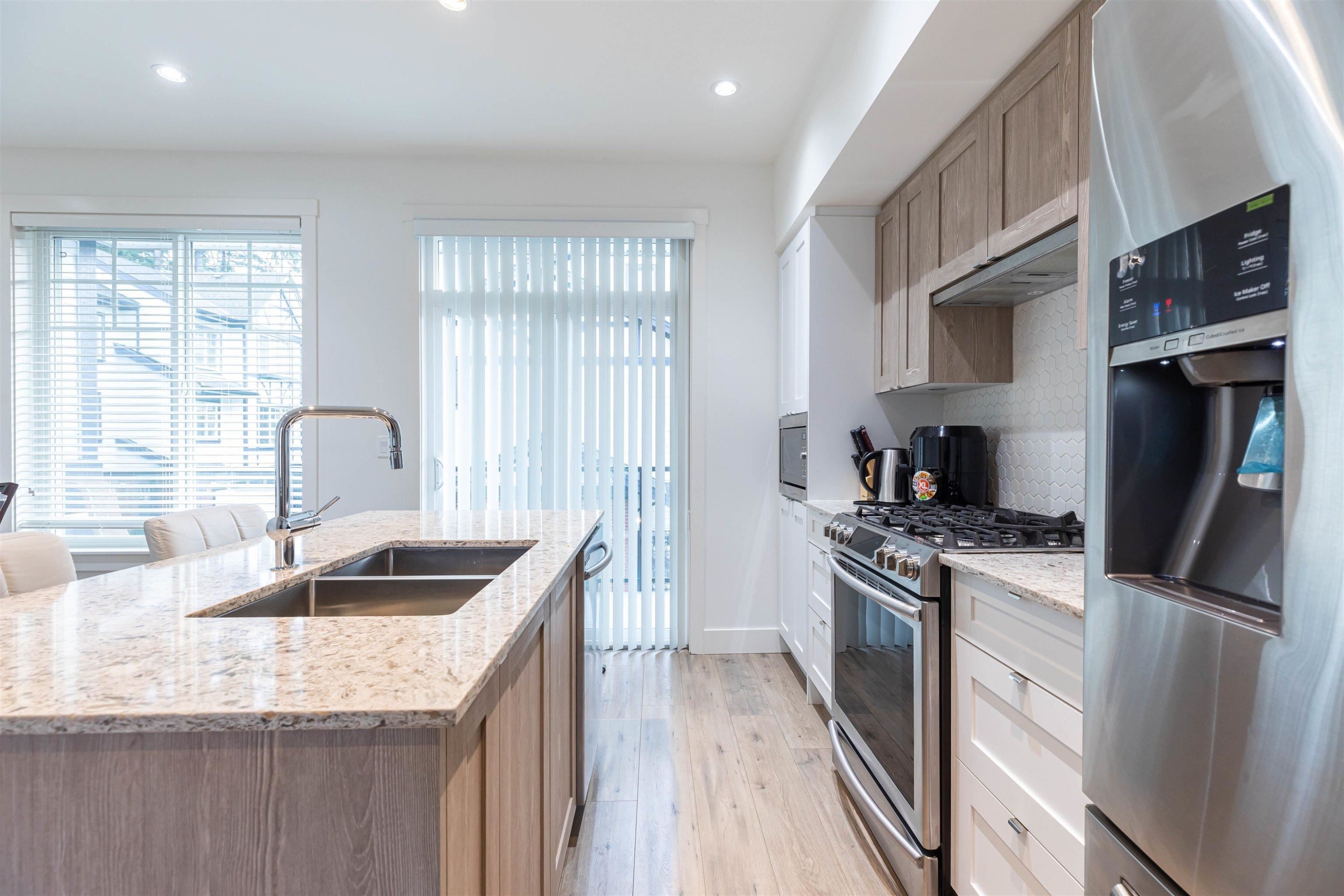 









11188


72

Avenue, 13,
Delta,




BC
V4E 0A5

