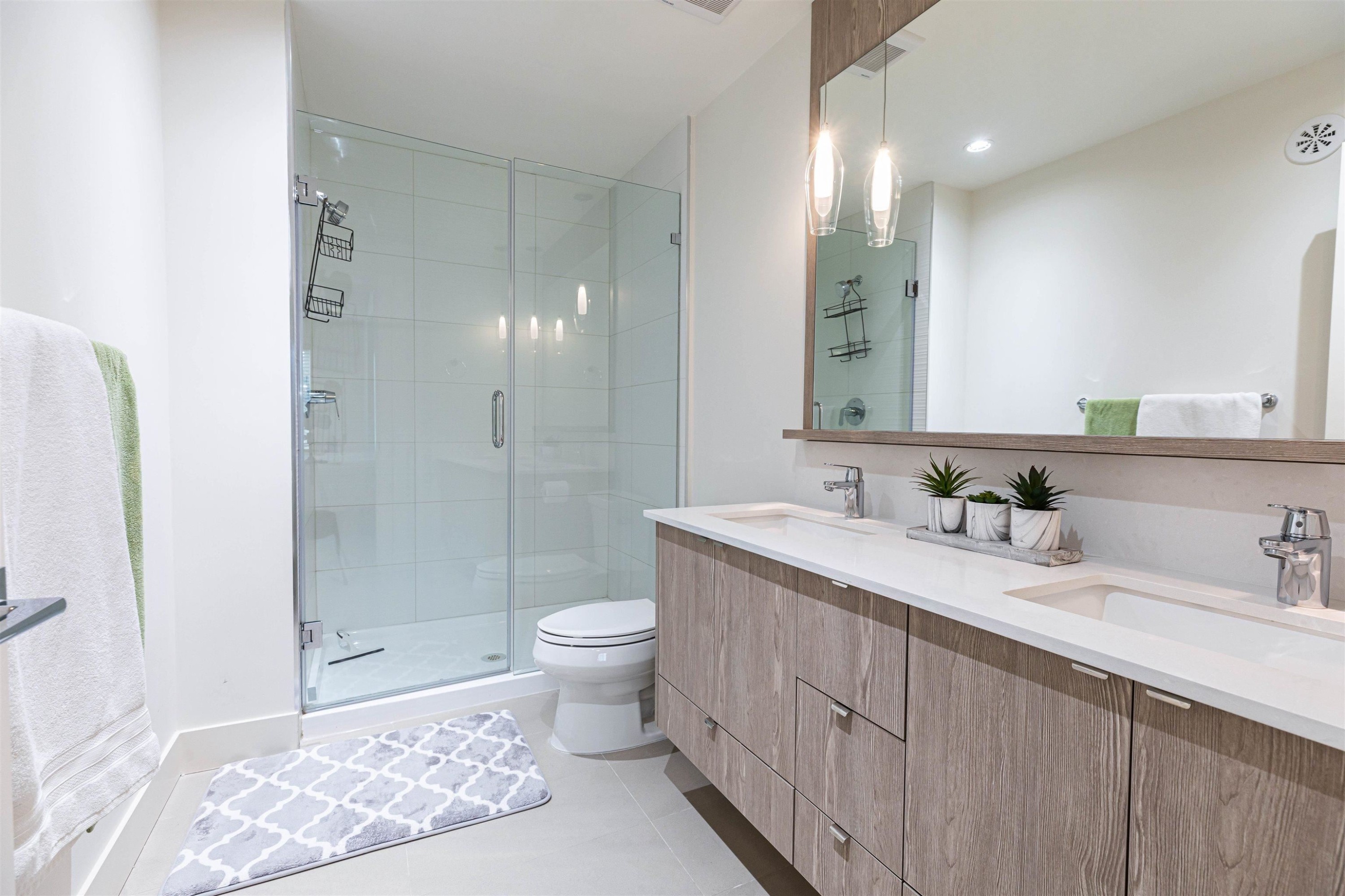 









11188


72

Avenue, 13,
Delta,




BC
V4E 0A5

