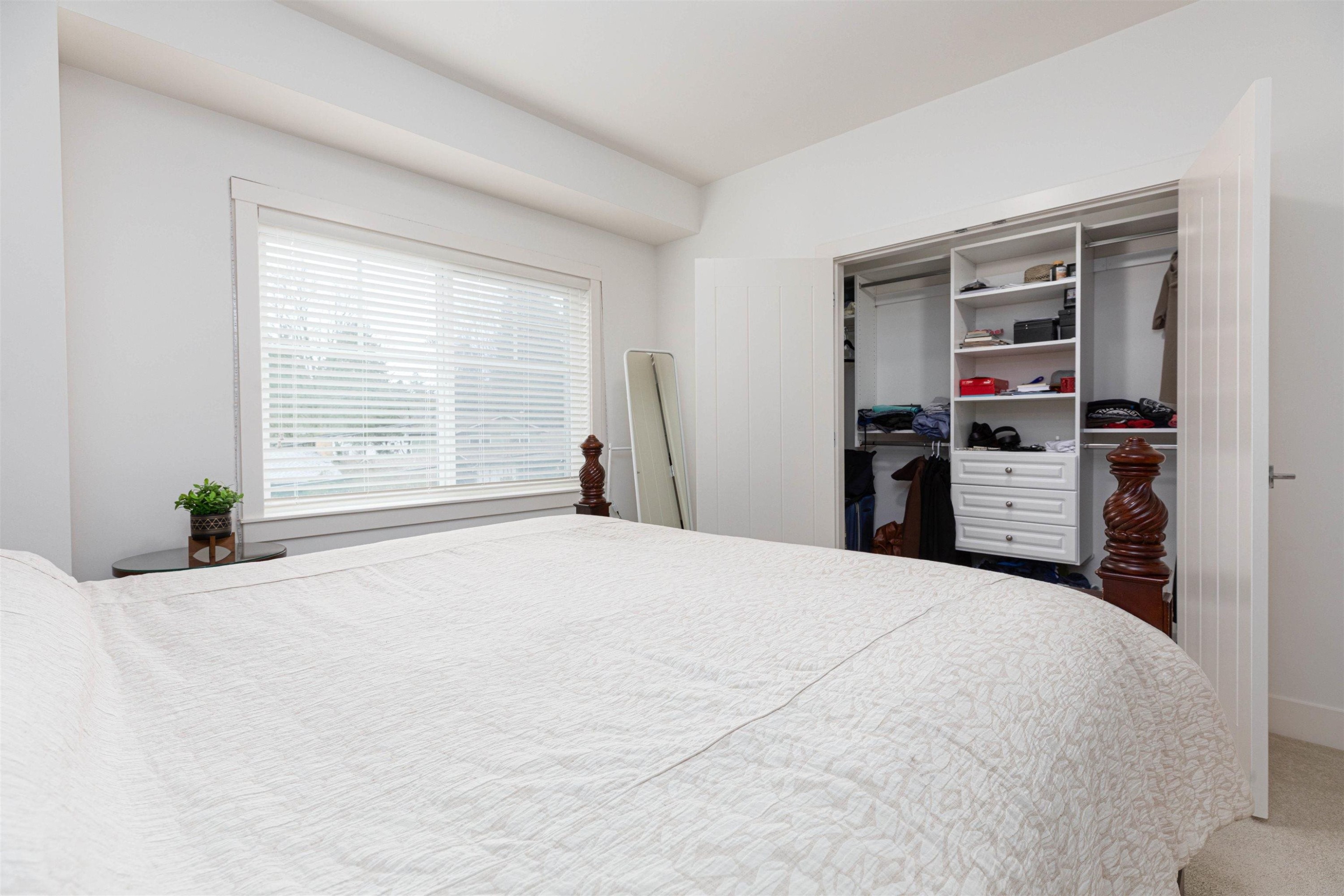 









11188


72

Avenue, 13,
Delta,




BC
V4E 0A5

