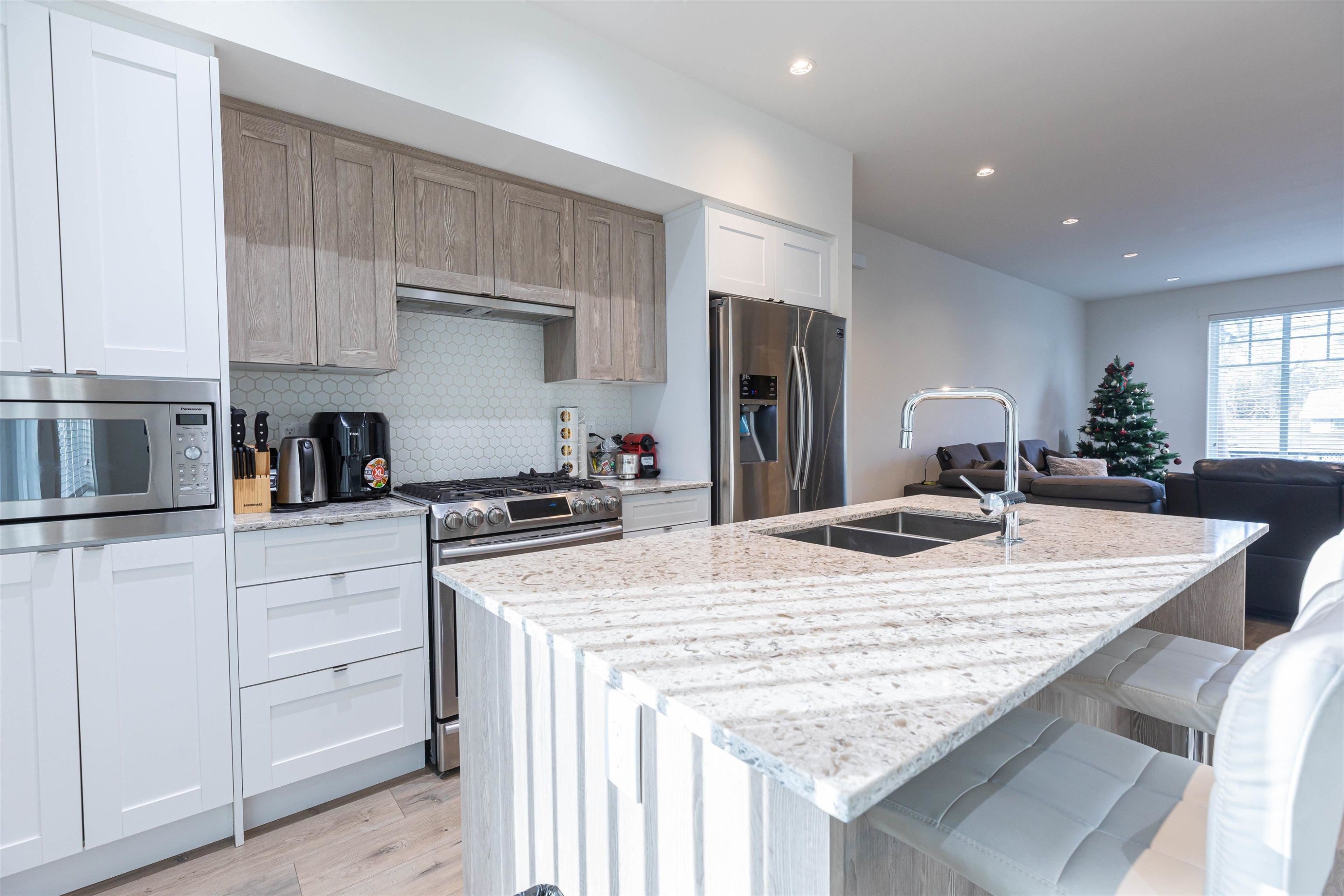 









11188


72

Avenue, 13,
Delta,




BC
V4E 0A5

