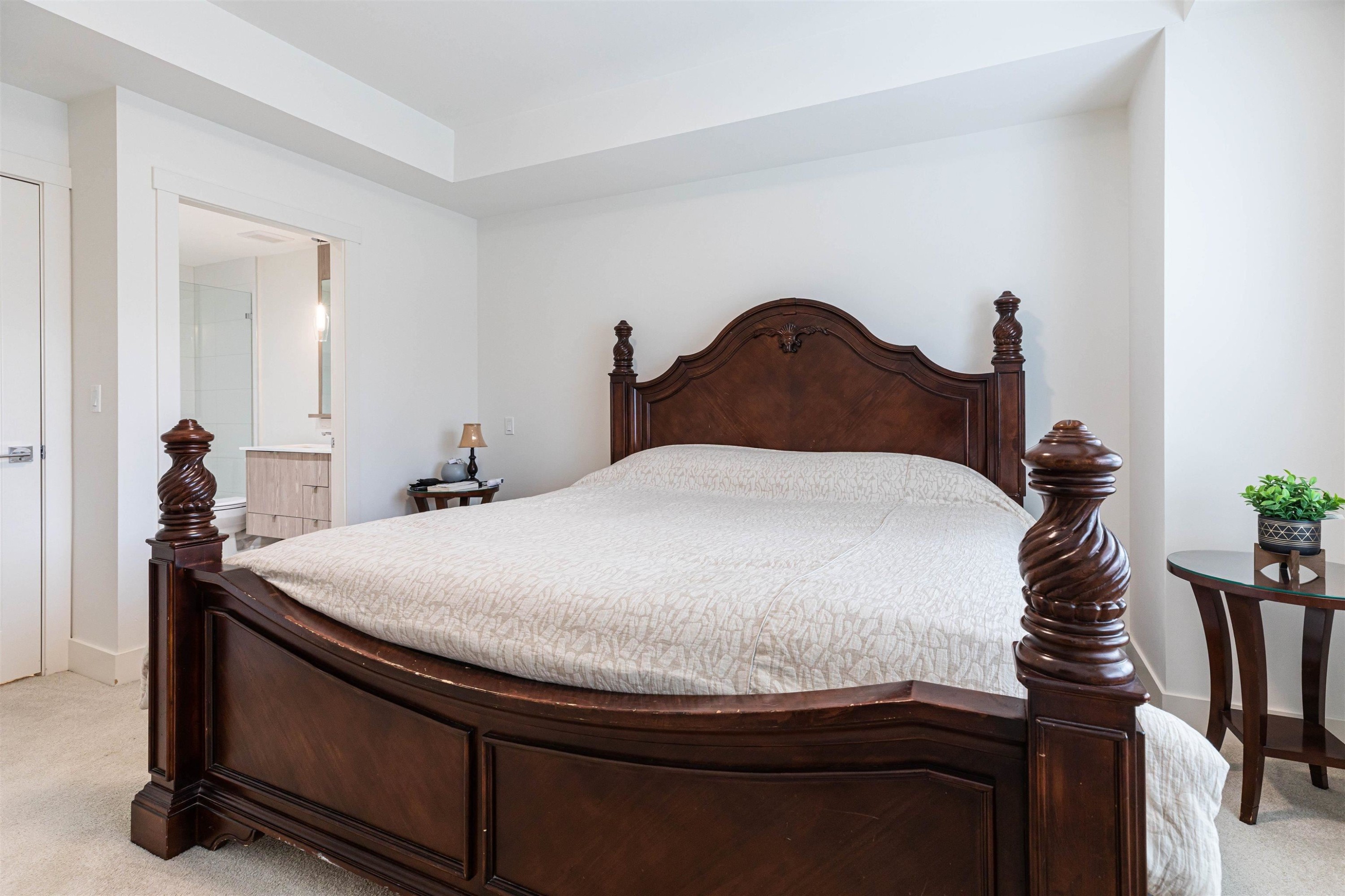 









11188


72

Avenue, 13,
Delta,




BC
V4E 0A5

