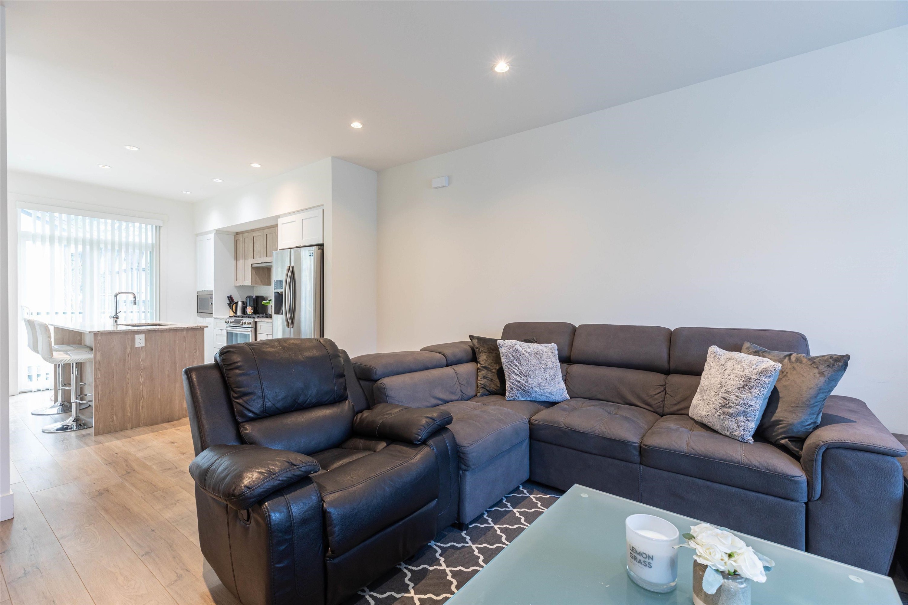 









11188


72

Avenue, 13,
Delta,




BC
V4E 0A5

