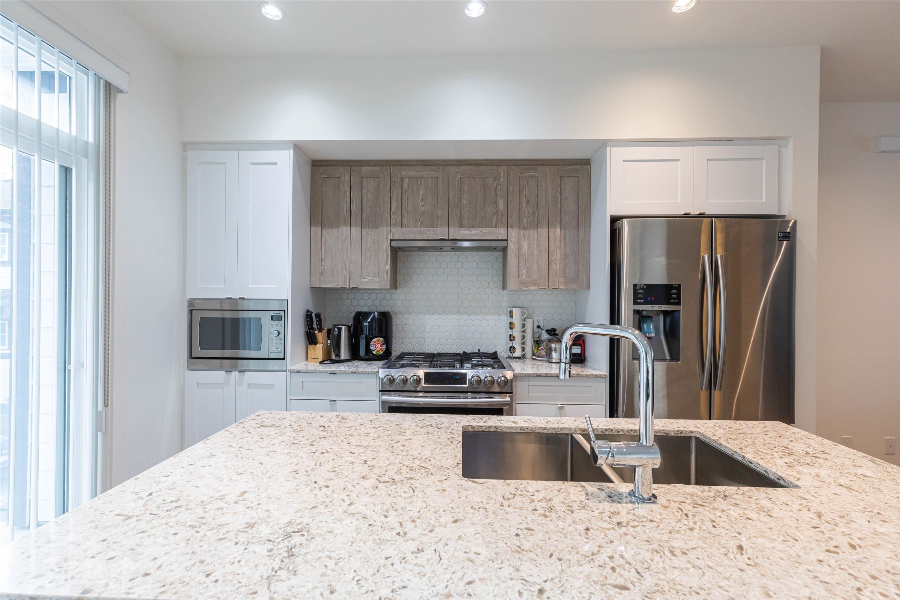 









11188


72

Avenue, 13,
Delta,




BC
V4E 0A5

