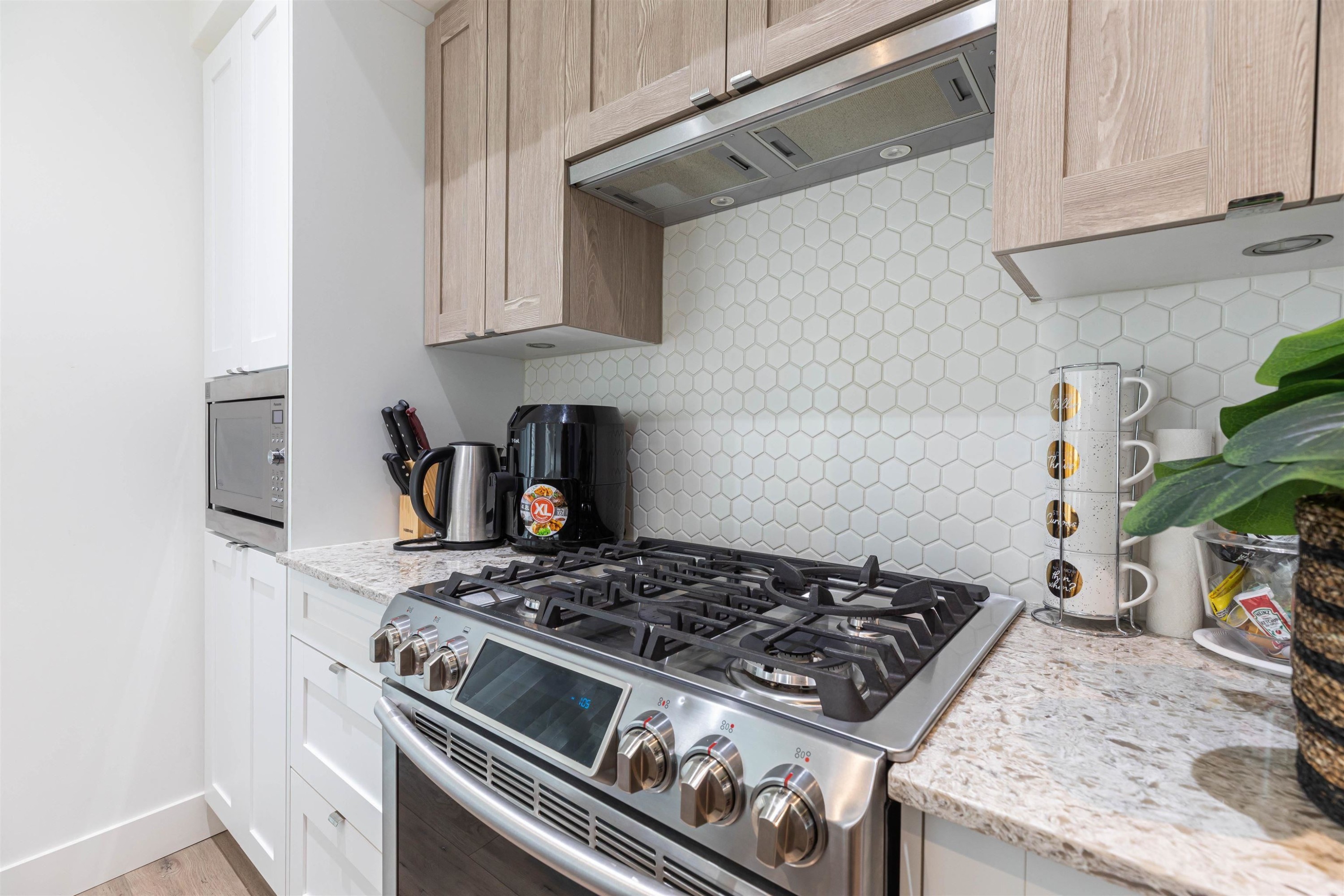 









11188


72

Avenue, 13,
Delta,




BC
V4E 0A5

