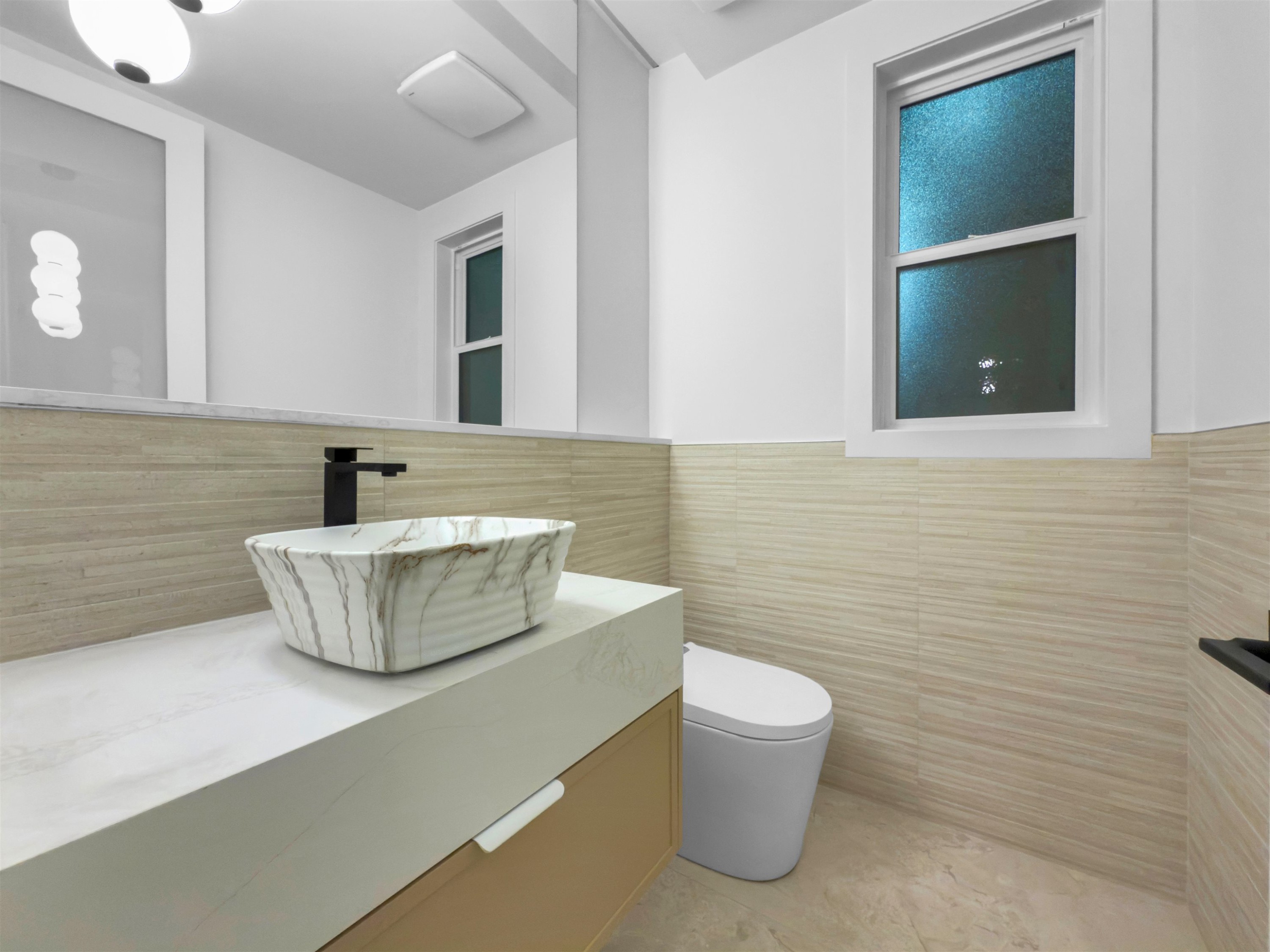 









20888


48

Avenue,
Langley,




BC
V3A 3L9

