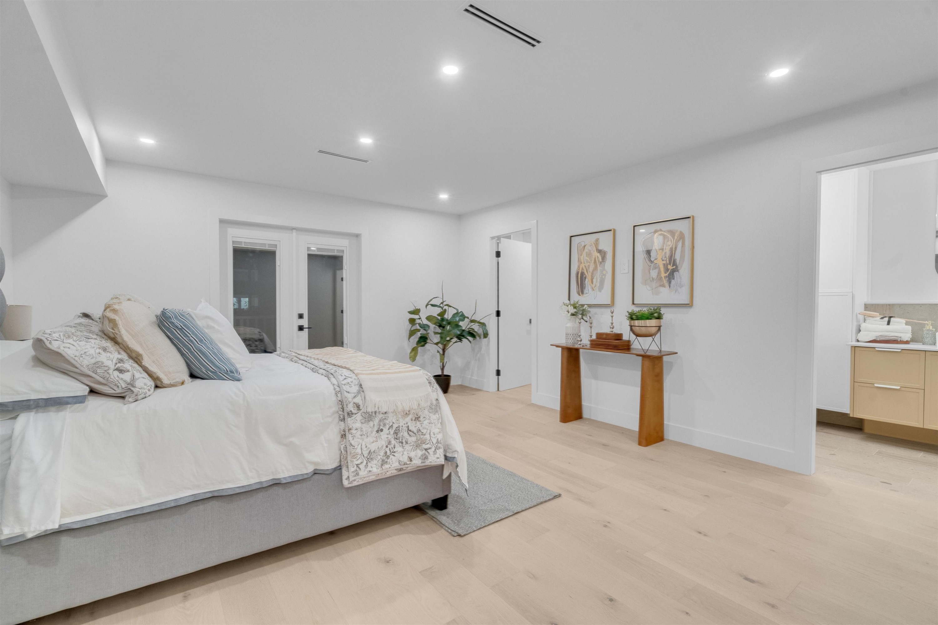 









20888


48

Avenue,
Langley,




BC
V3A 3L9

