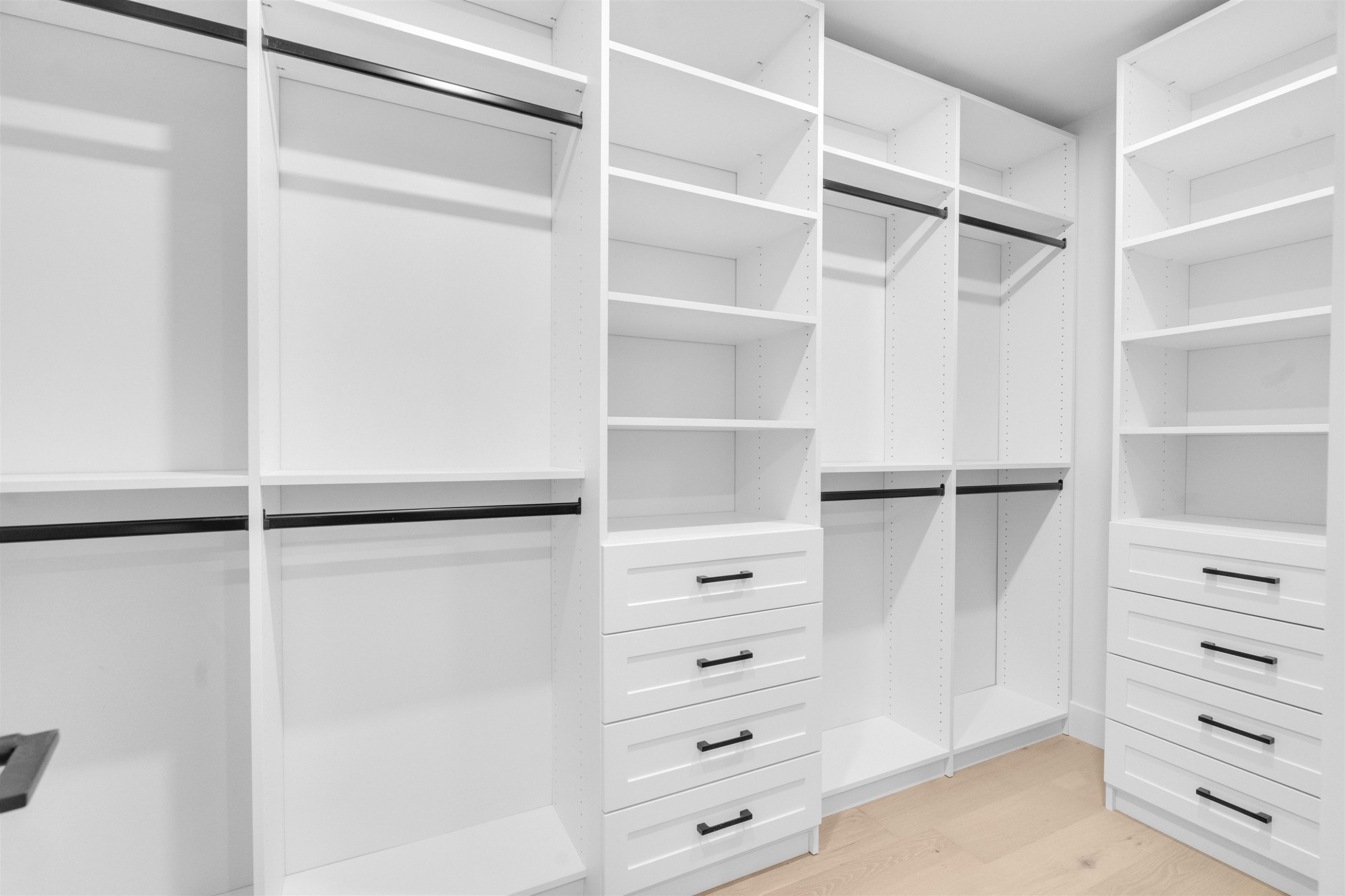 









20888


48

Avenue,
Langley,




BC
V3A 3L9

