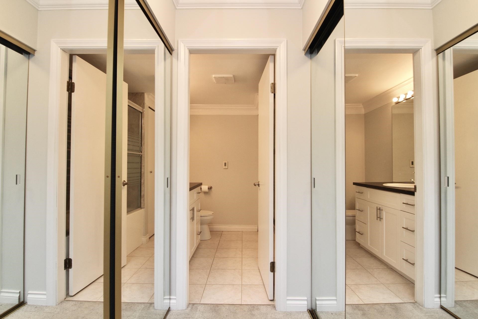 









6537


138

Street, 52,
Surrey,




BC
V3W 0C6

