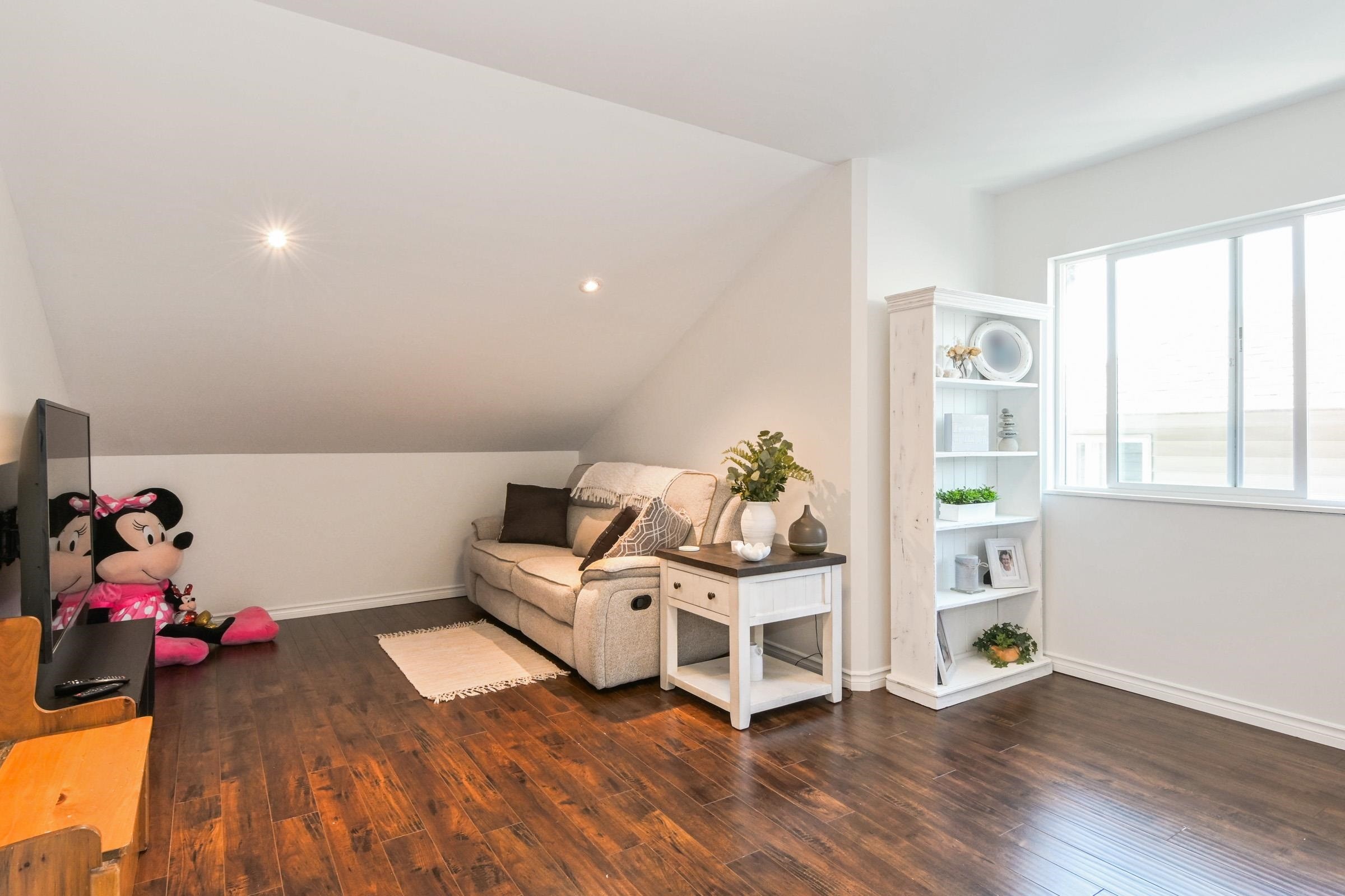 









21671


89a

Avenue,
Langley,




BC
V1M 4C6

