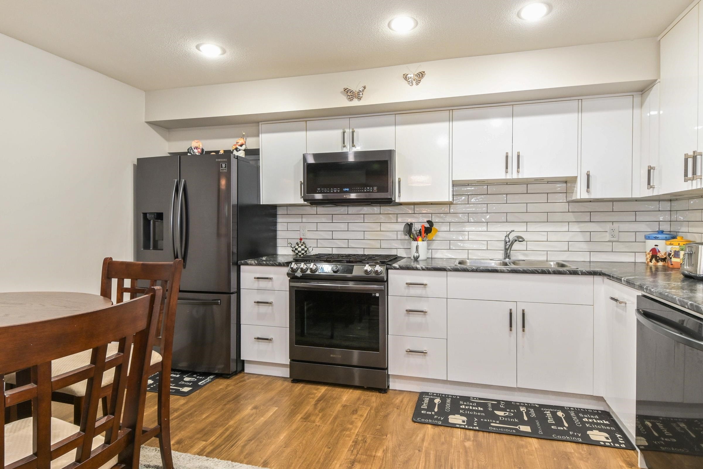 









21671


89a

Avenue,
Langley,




BC
V1M 4C6

