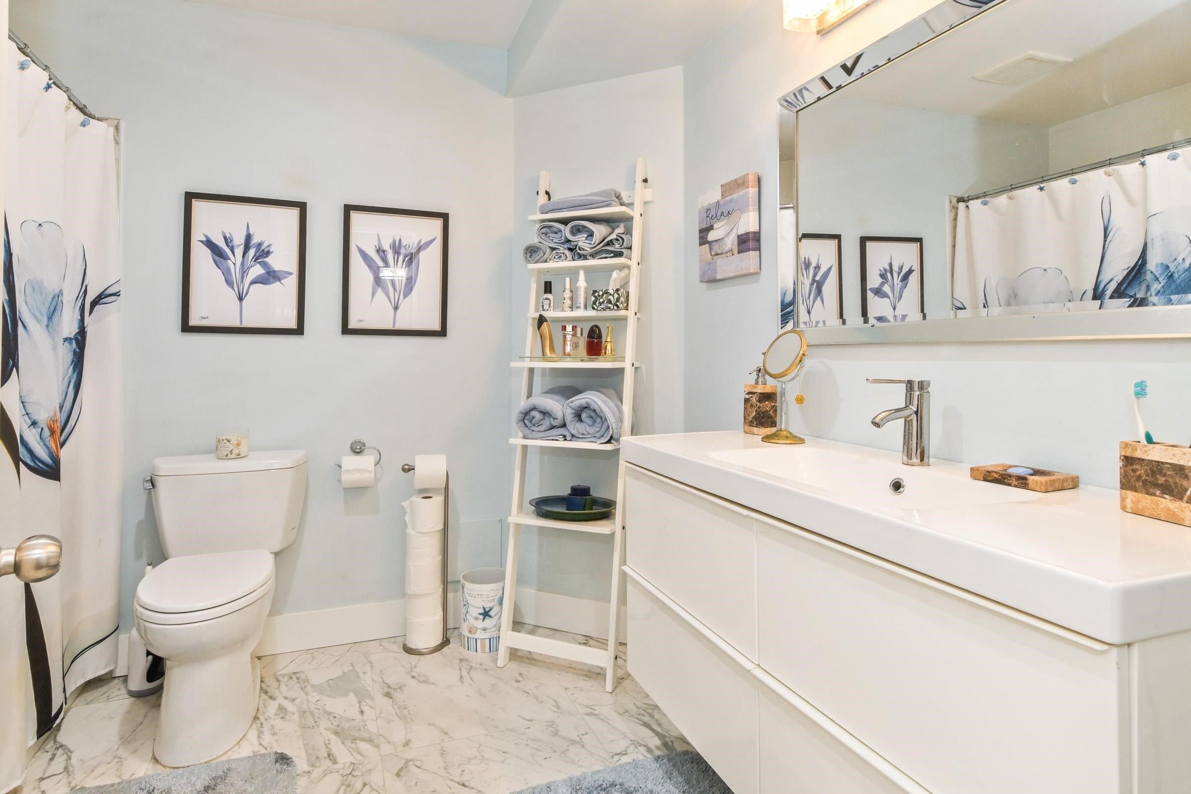 









21671


89a

Avenue,
Langley,




BC
V1M 4C6

