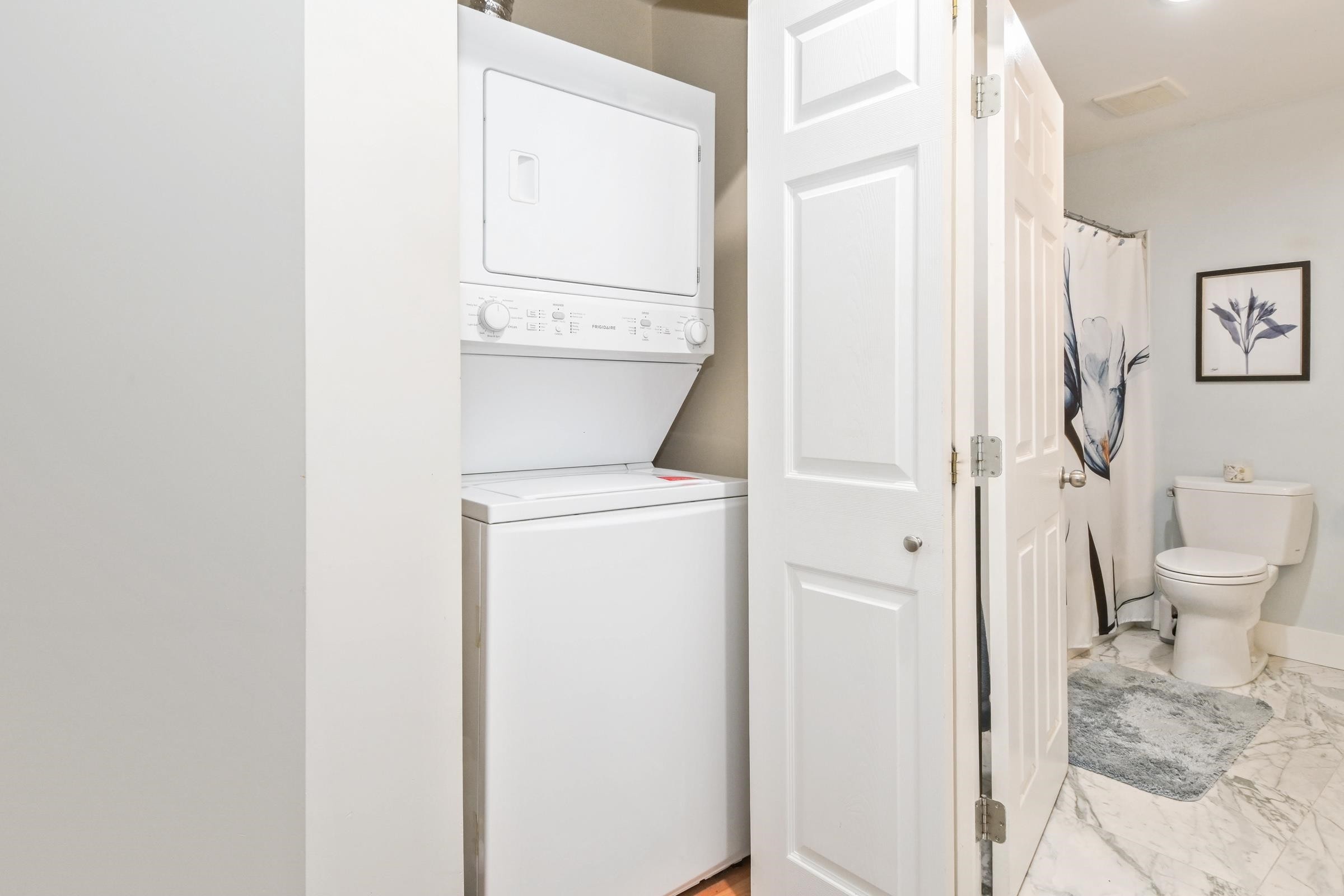 









21671


89a

Avenue,
Langley,




BC
V1M 4C6

