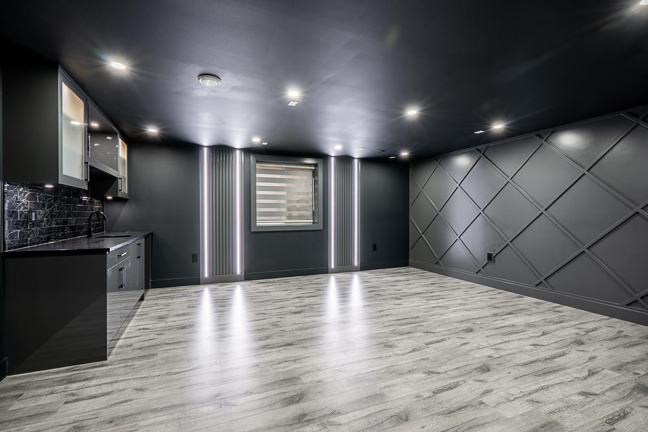 









7518


205a

Street,
Langley,




BC
V2Y 1V5

