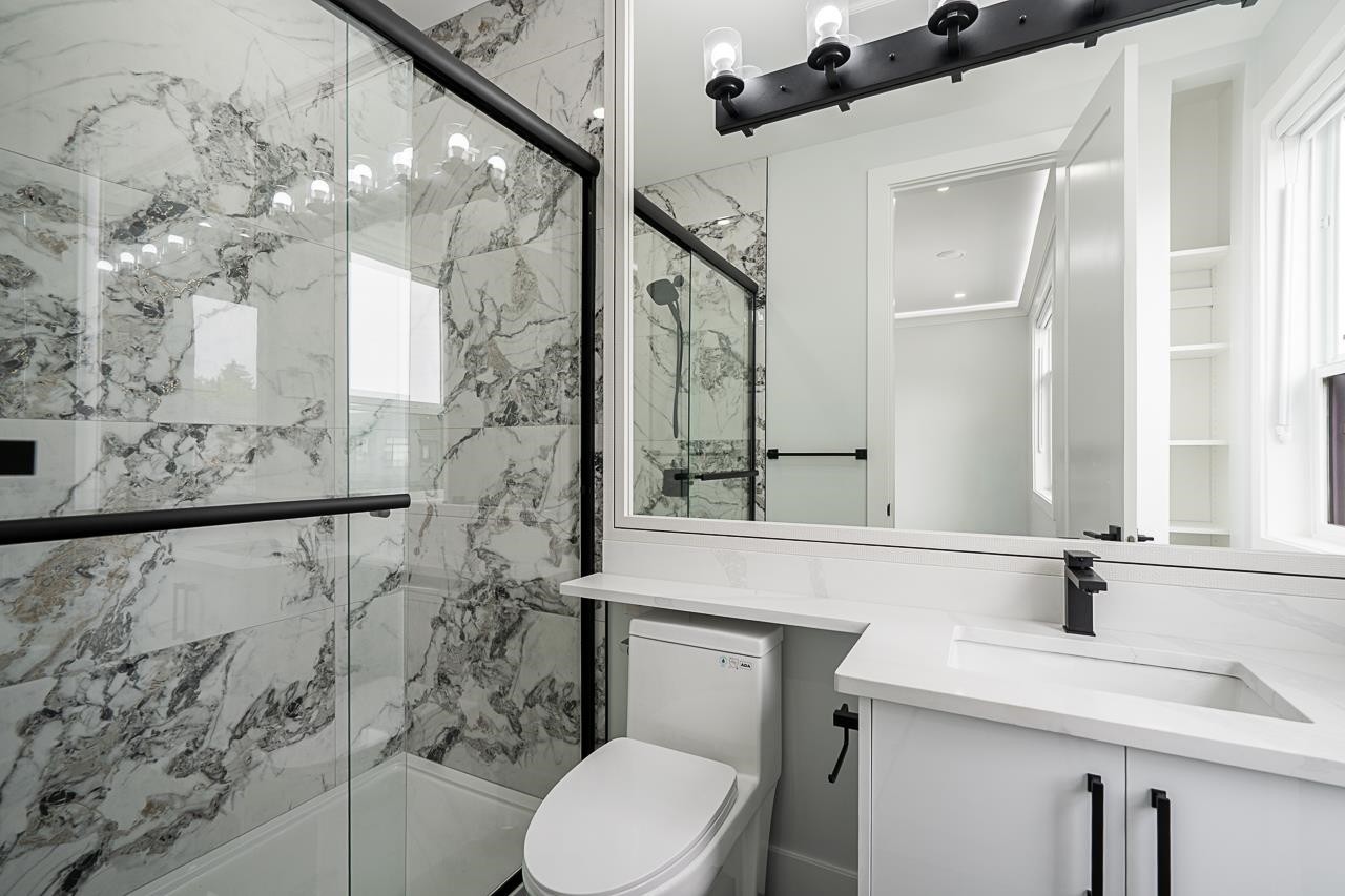 









7518


205a

Street,
Langley,




BC
V2Y 1V5

