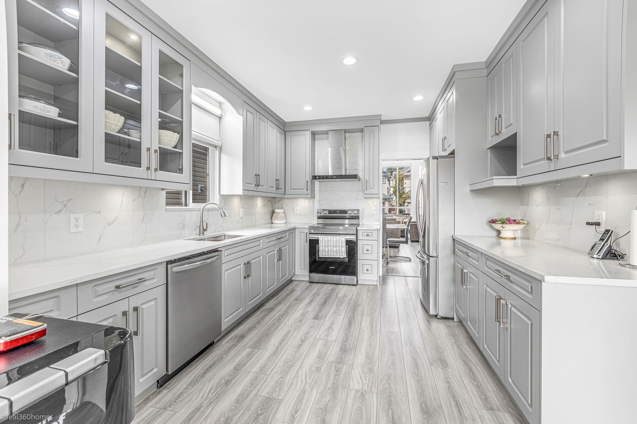 









14642


67a

Avenue,
Surrey,




BC
V3S 0Z4

