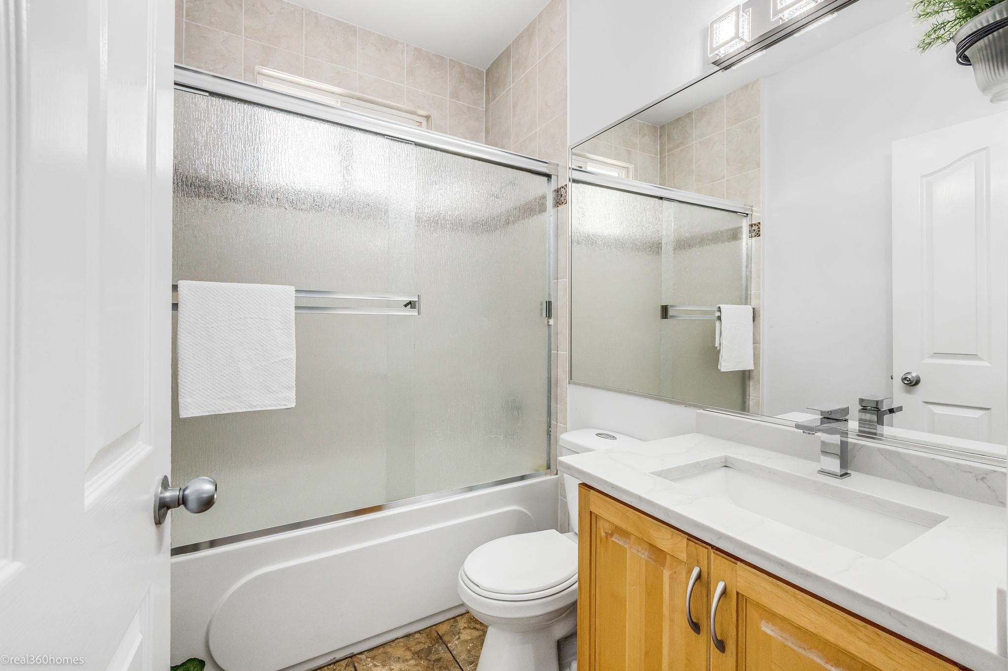 









14642


67a

Avenue,
Surrey,




BC
V3S 0Z4

