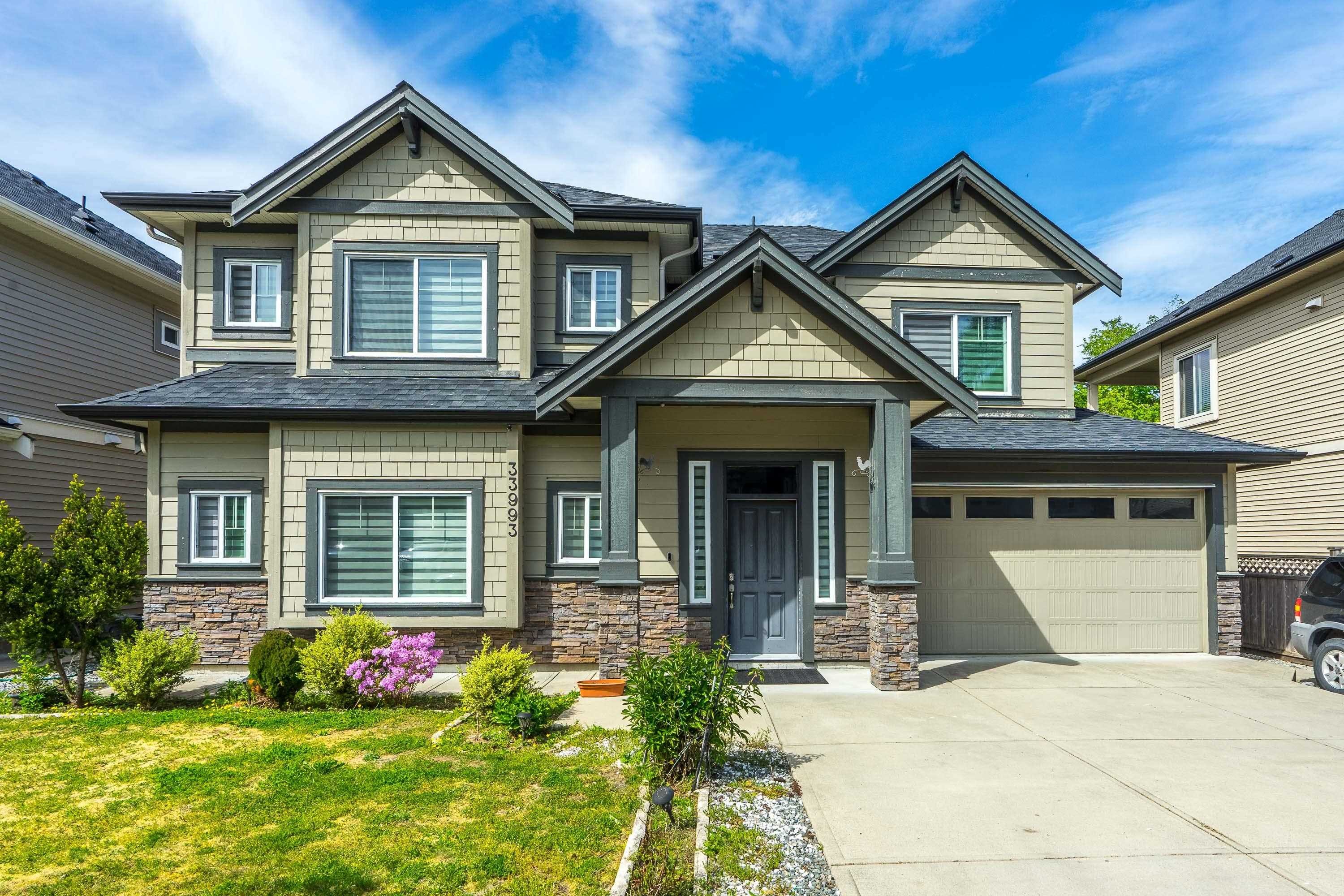 









33993


Mcphee

Place,
Mission,




BC
V2V 0E7


