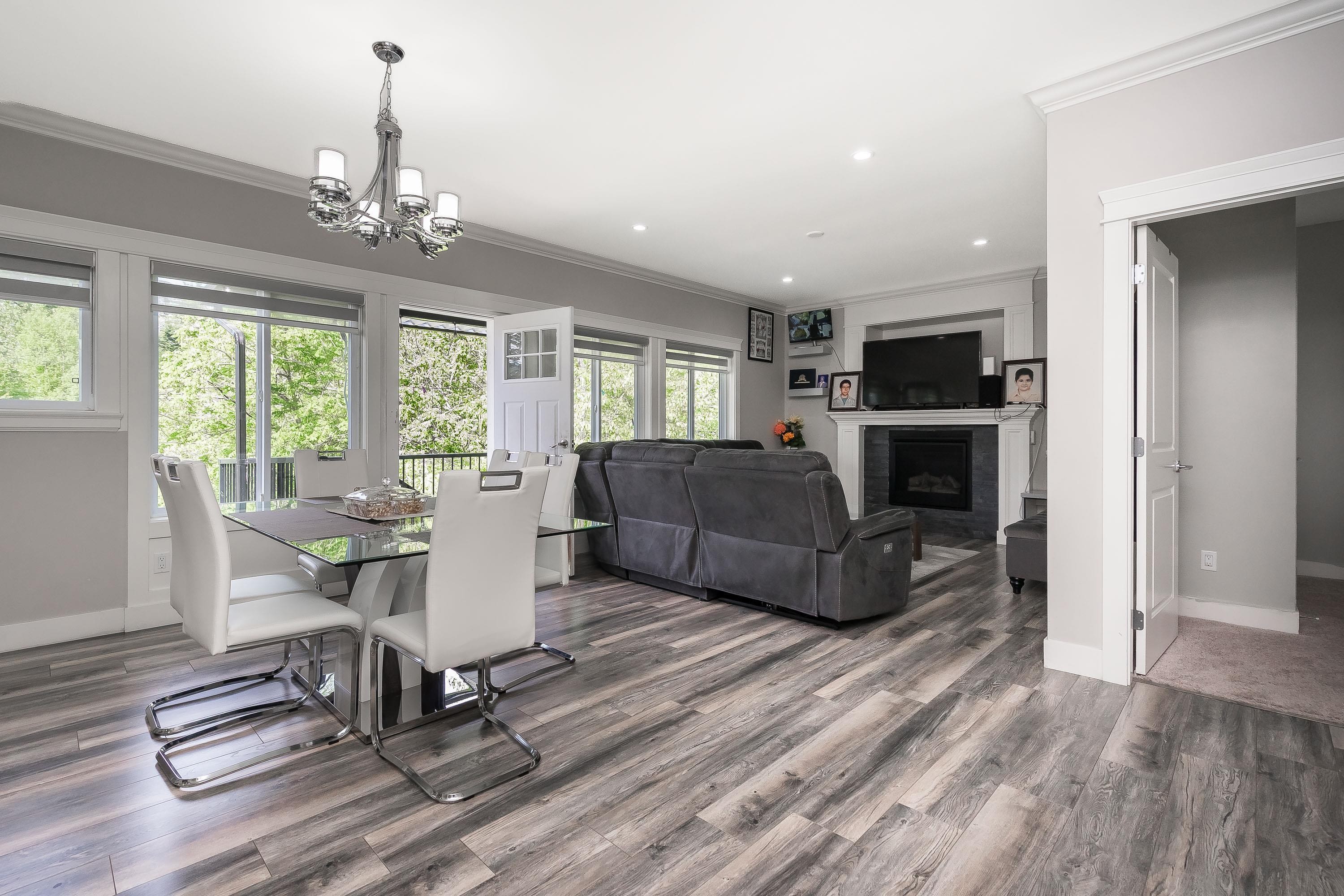 









33993


Mcphee

Place,
Mission,




BC
V2V 0E7

