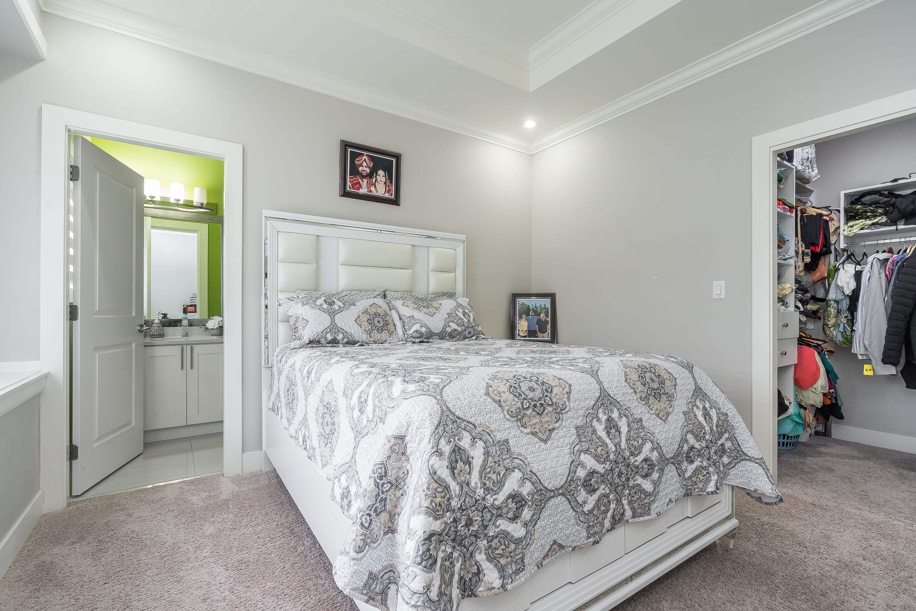 









33993


Mcphee

Place,
Mission,




BC
V2V 0E7

