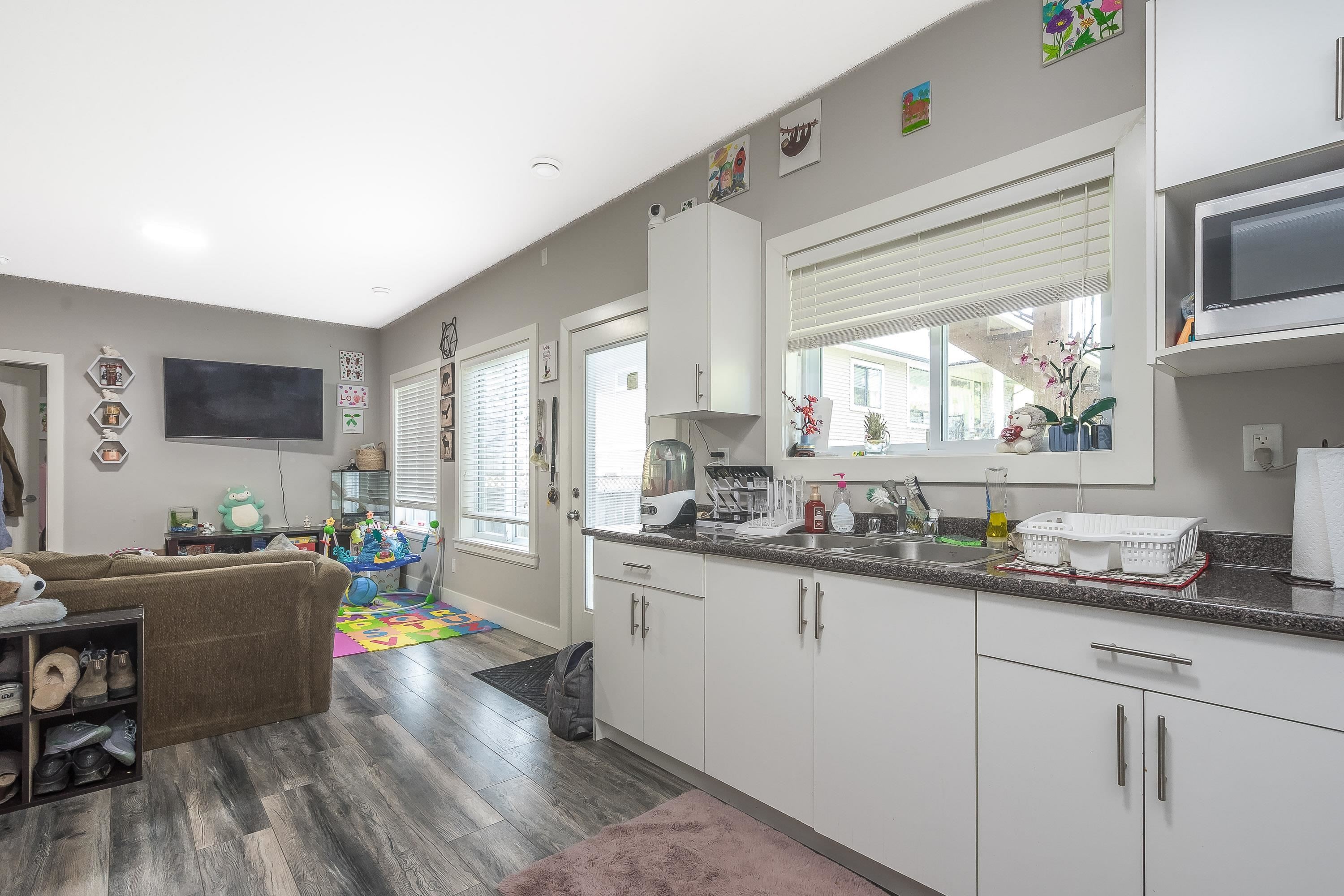 









33993


Mcphee

Place,
Mission,




BC
V2V 0E7

